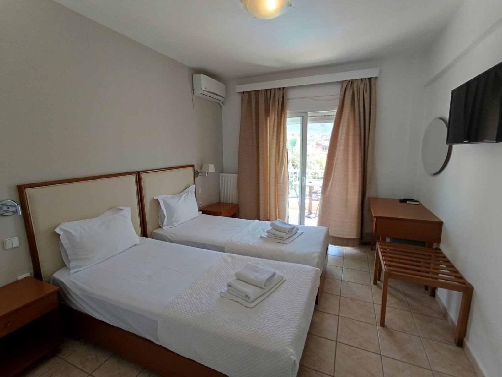 Double or Twin Standard