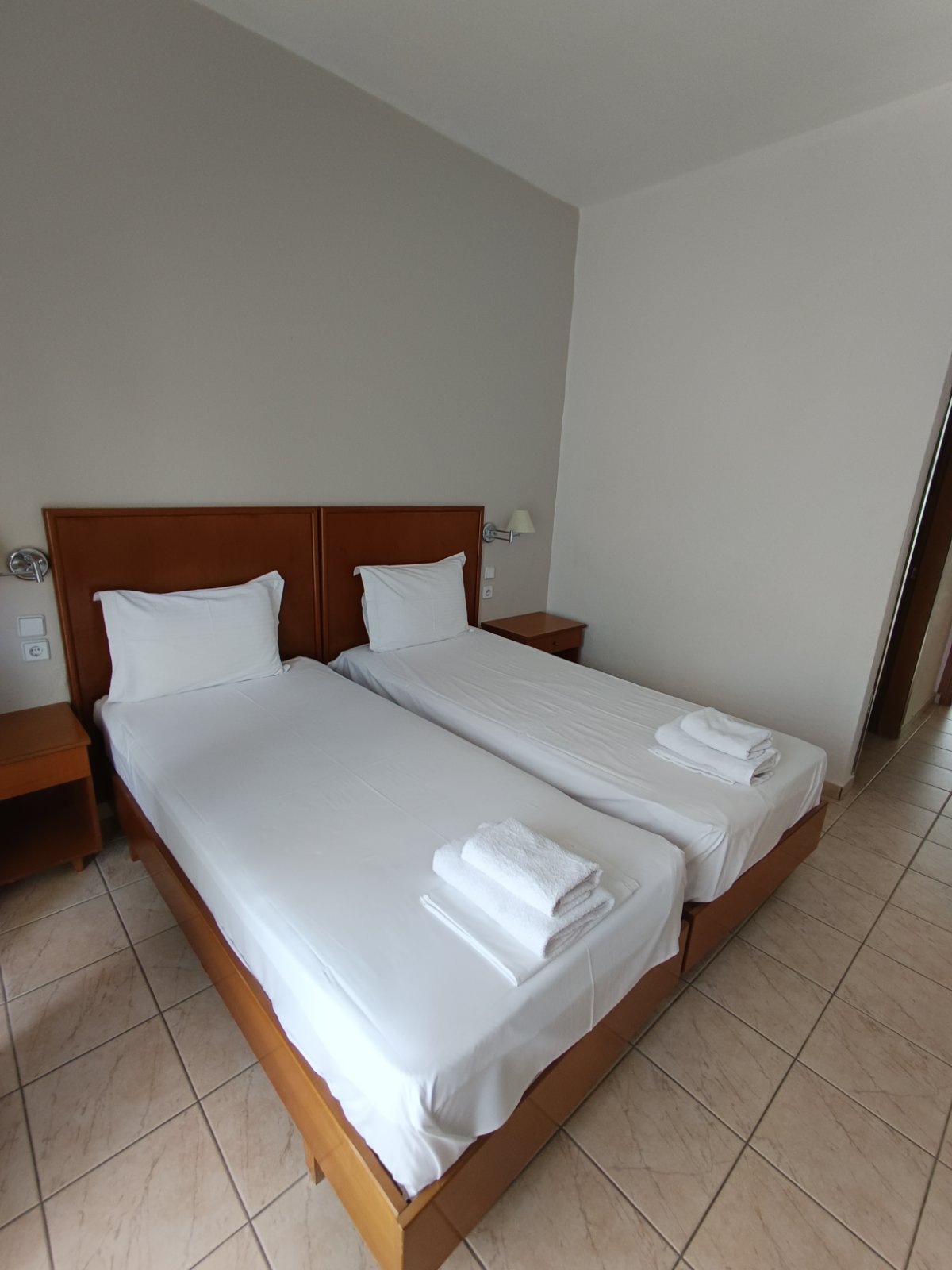 Double or Twin Standard