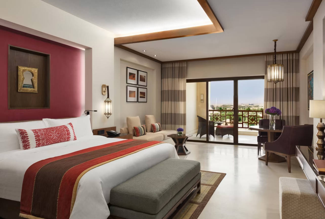 Suite City View King Bed