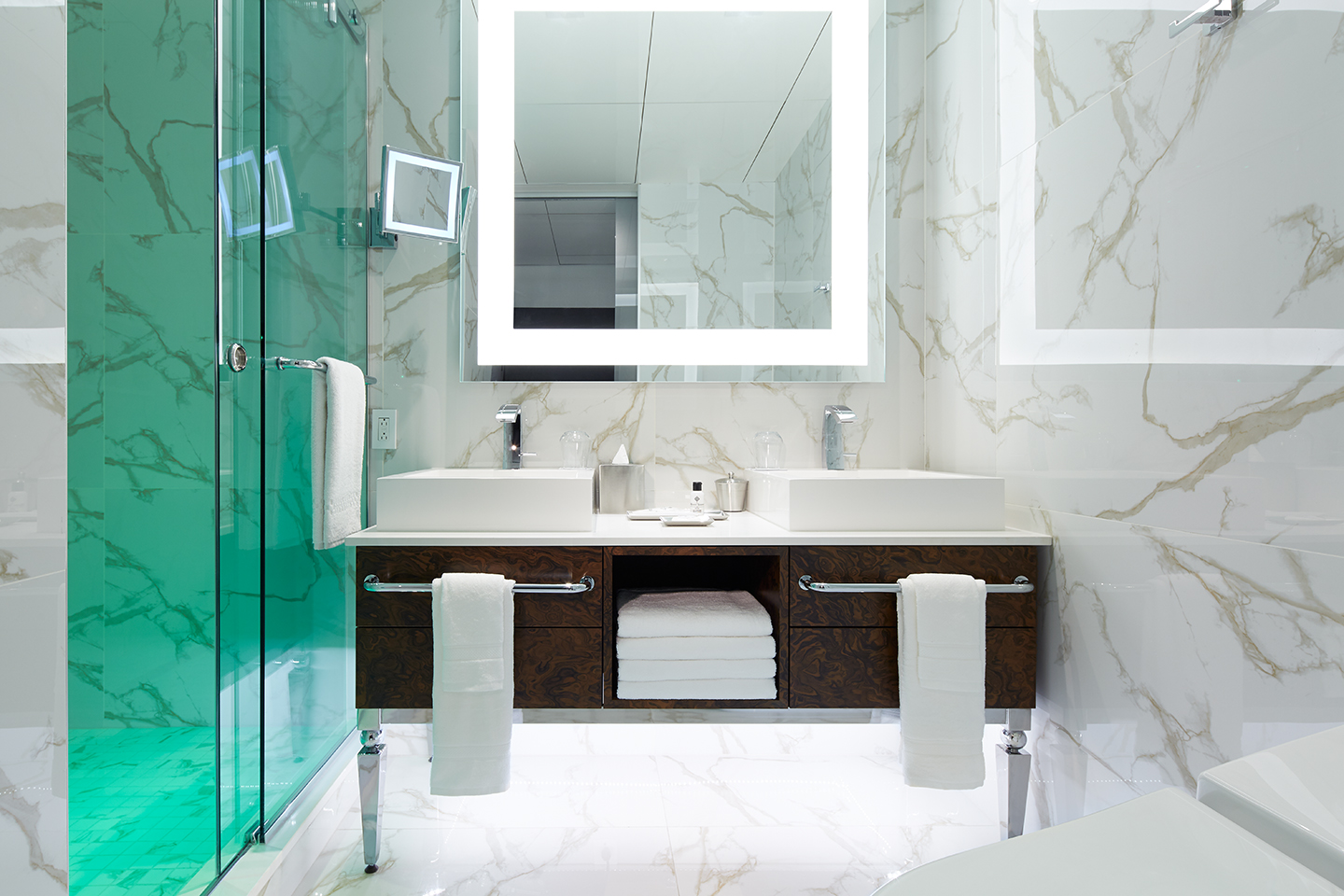 Room Deluxe Queen Bed