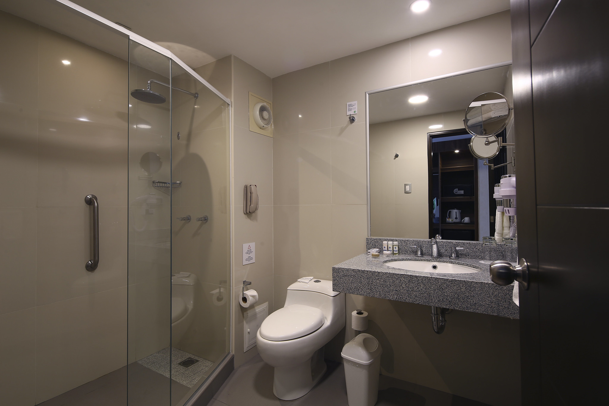 Junior Suite King Size Bed