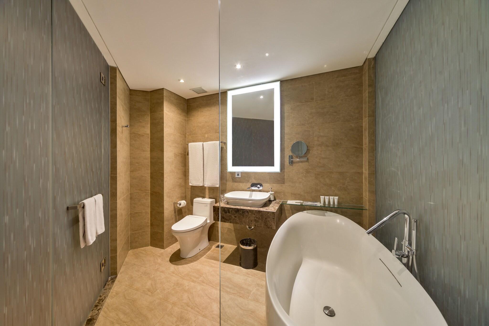 Double Queen Size Bed