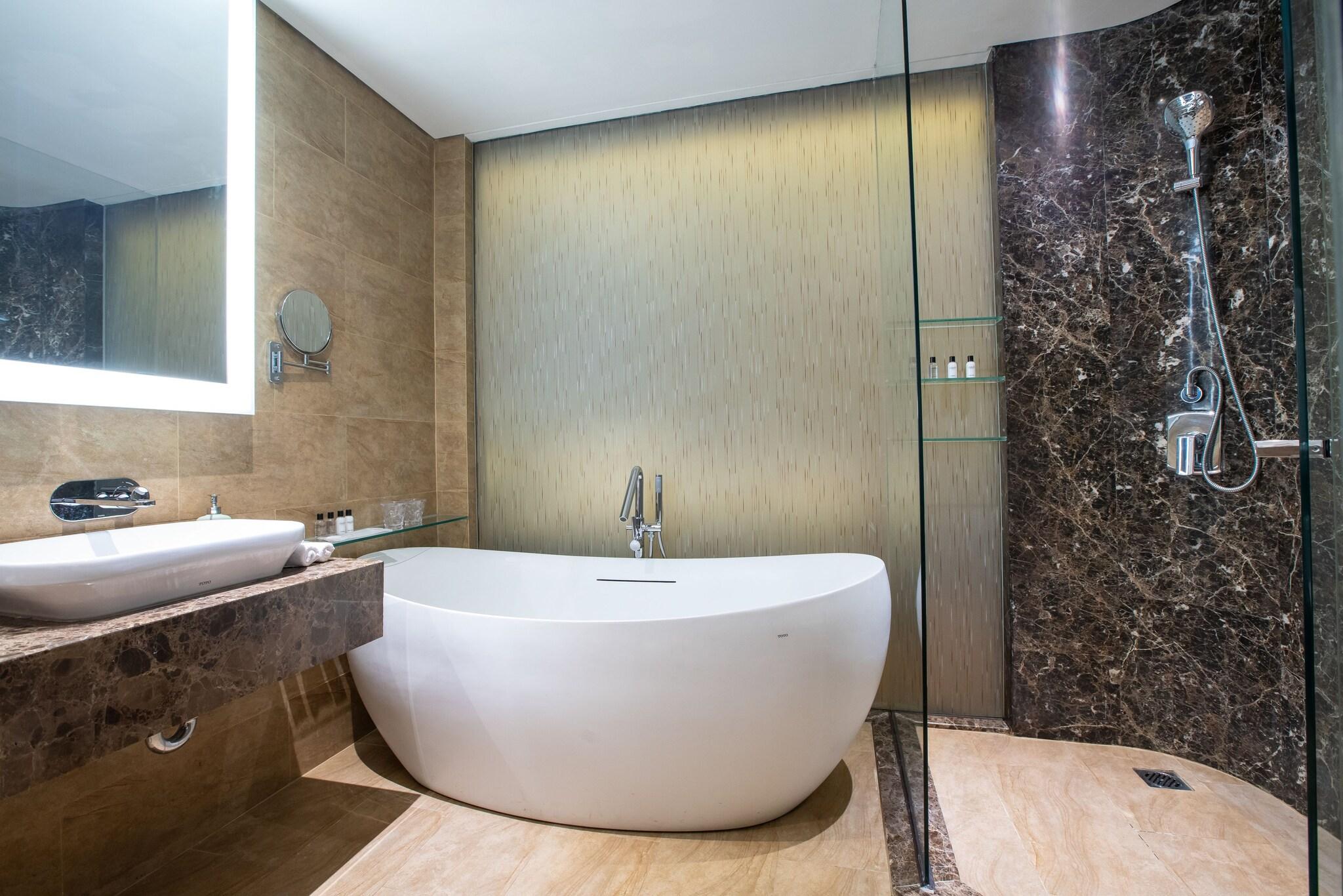 Double Queen Size Bed