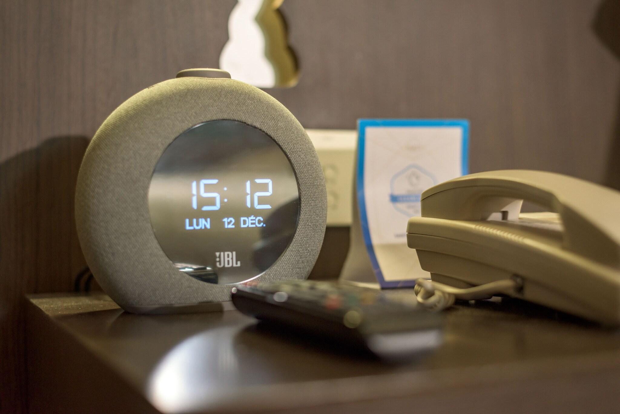 Double Queen Size Bed