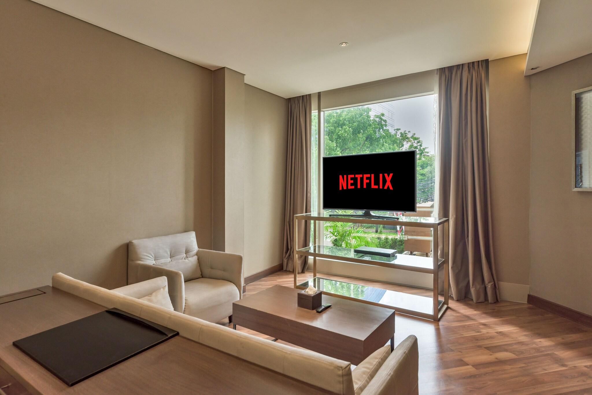 Double Queen Size Bed