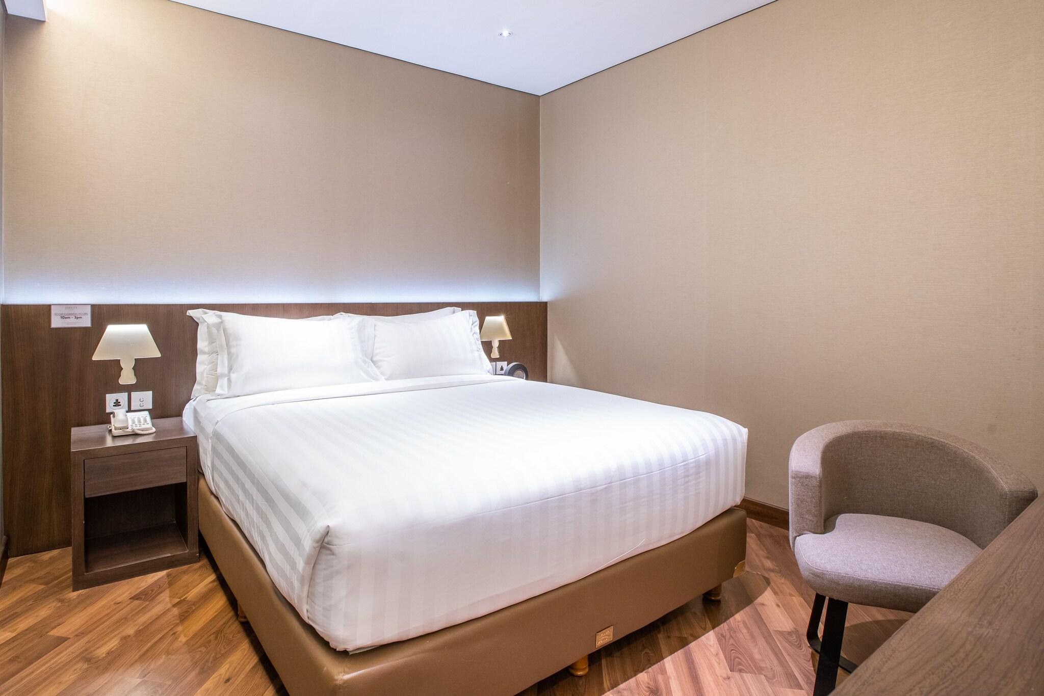 Double Queen Size Bed