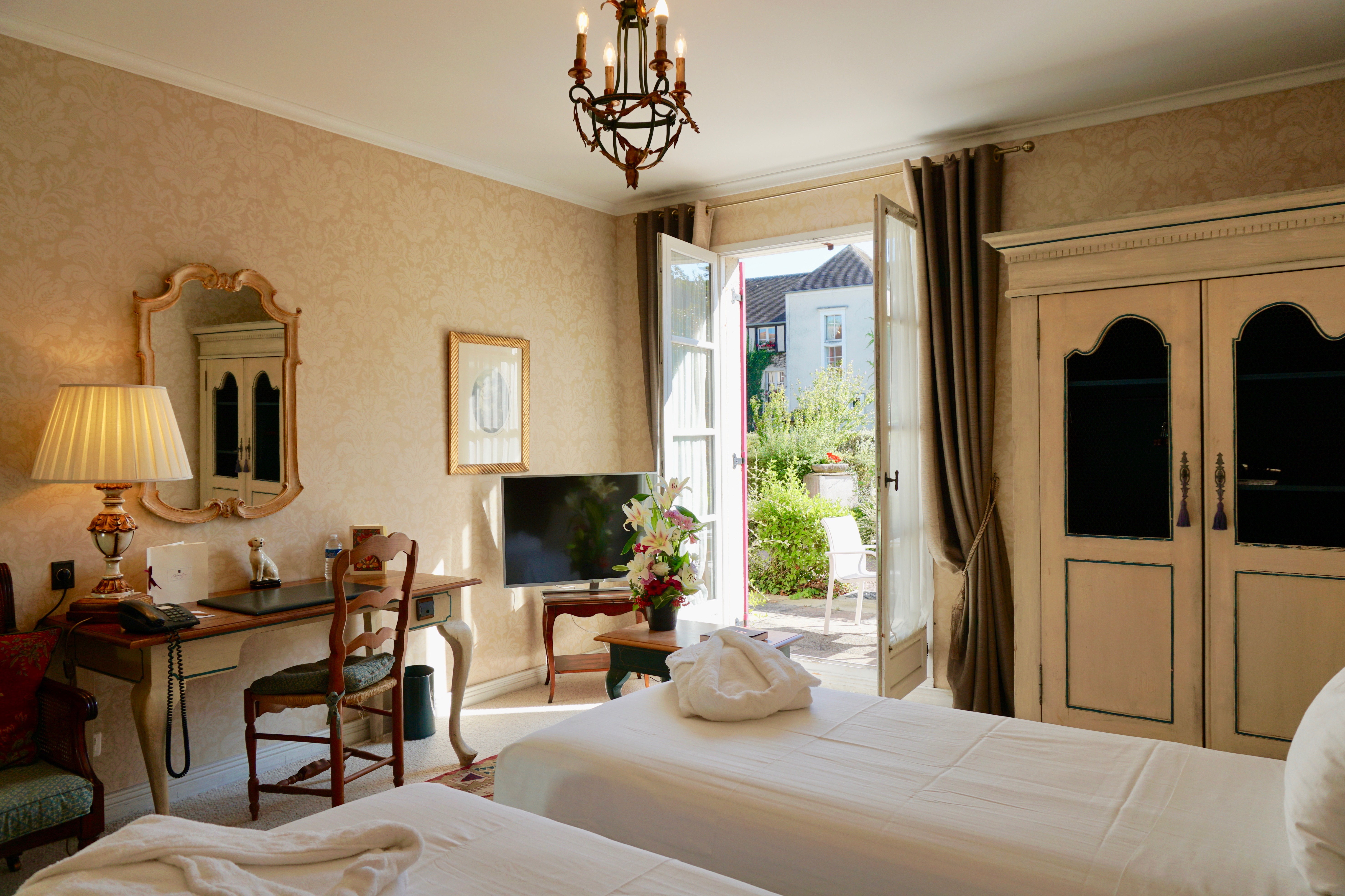 Twin Classic with Terrace