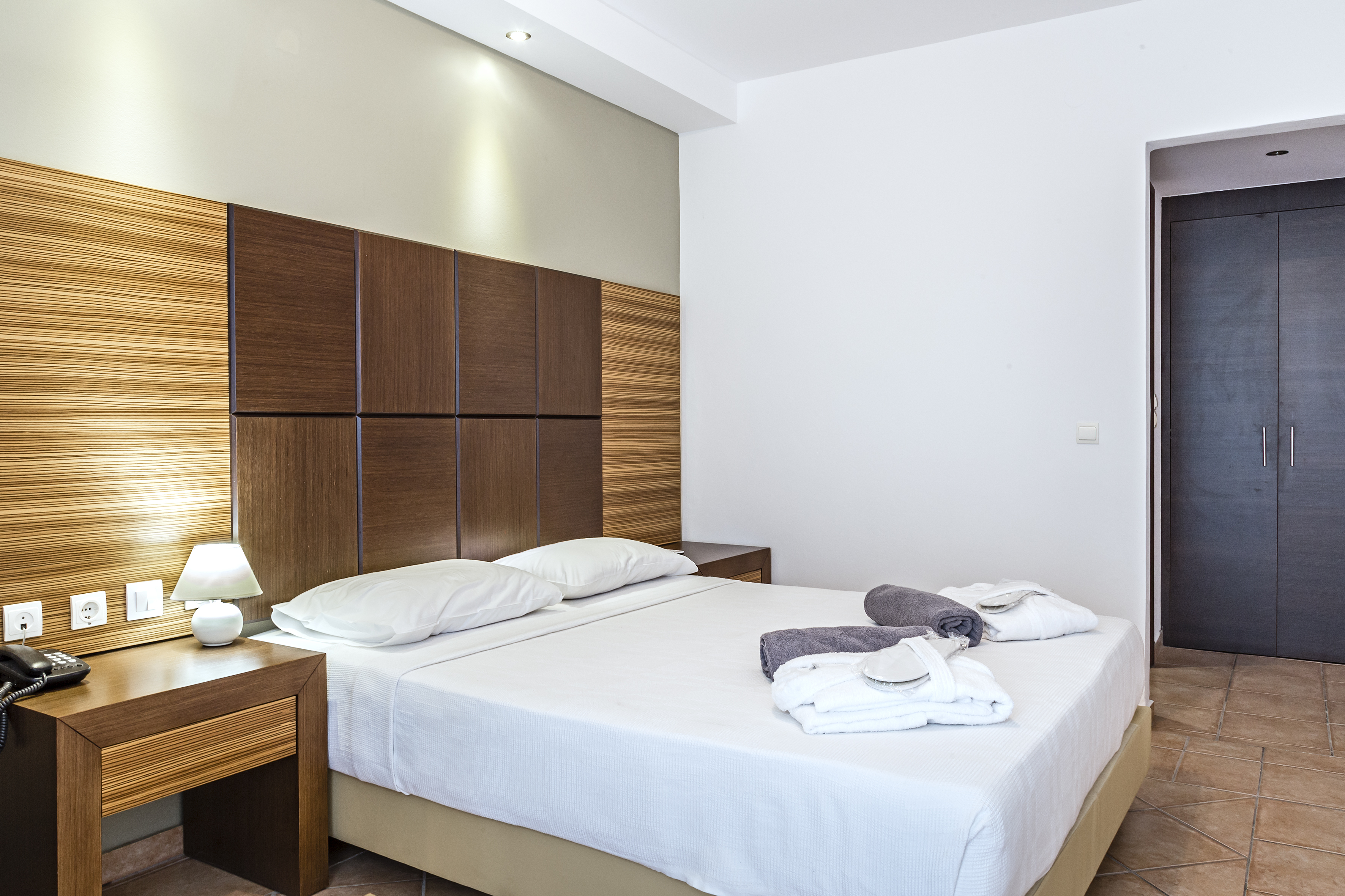 Double or Twin Standard