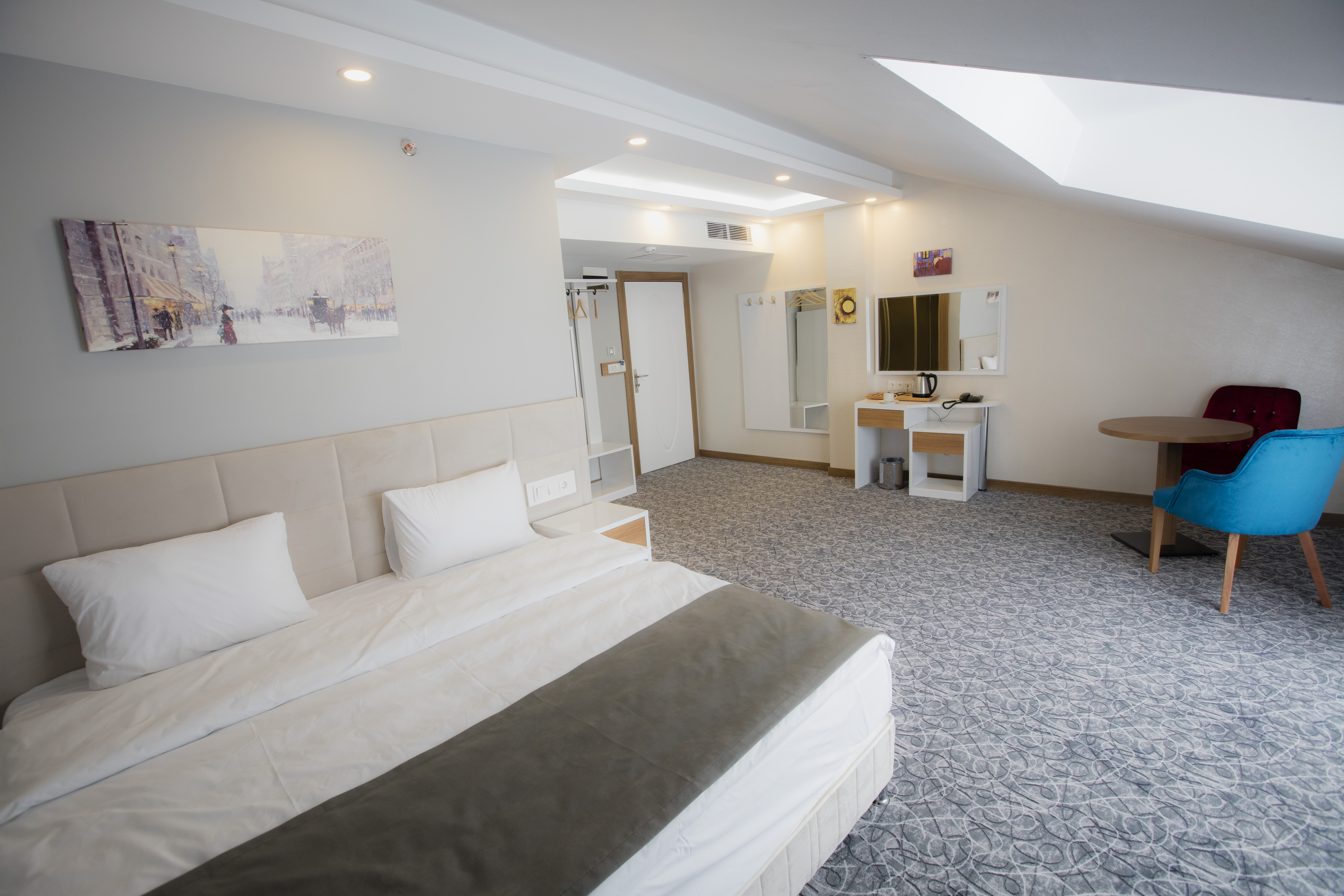 Family Room Deluxe with Balcony