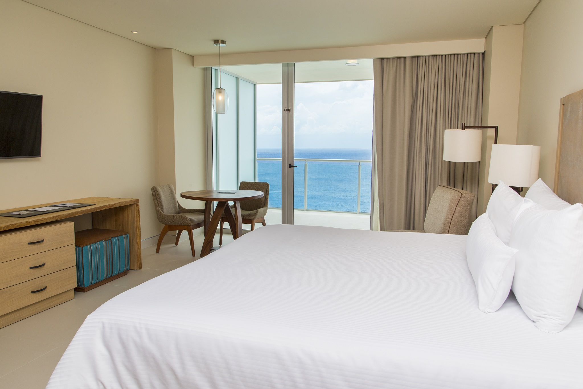 Room Classic King Bed