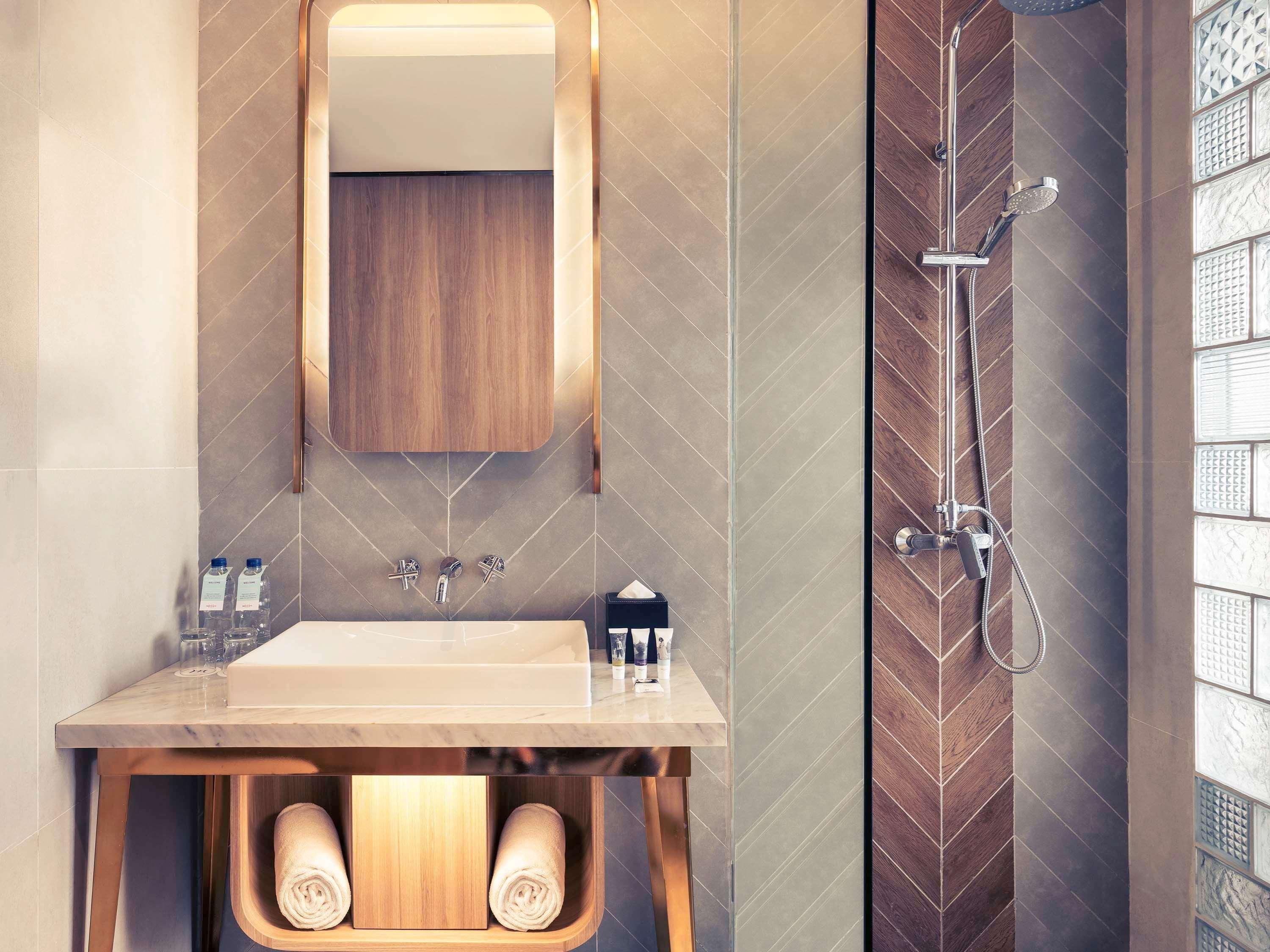 Double Superior Queen Bed