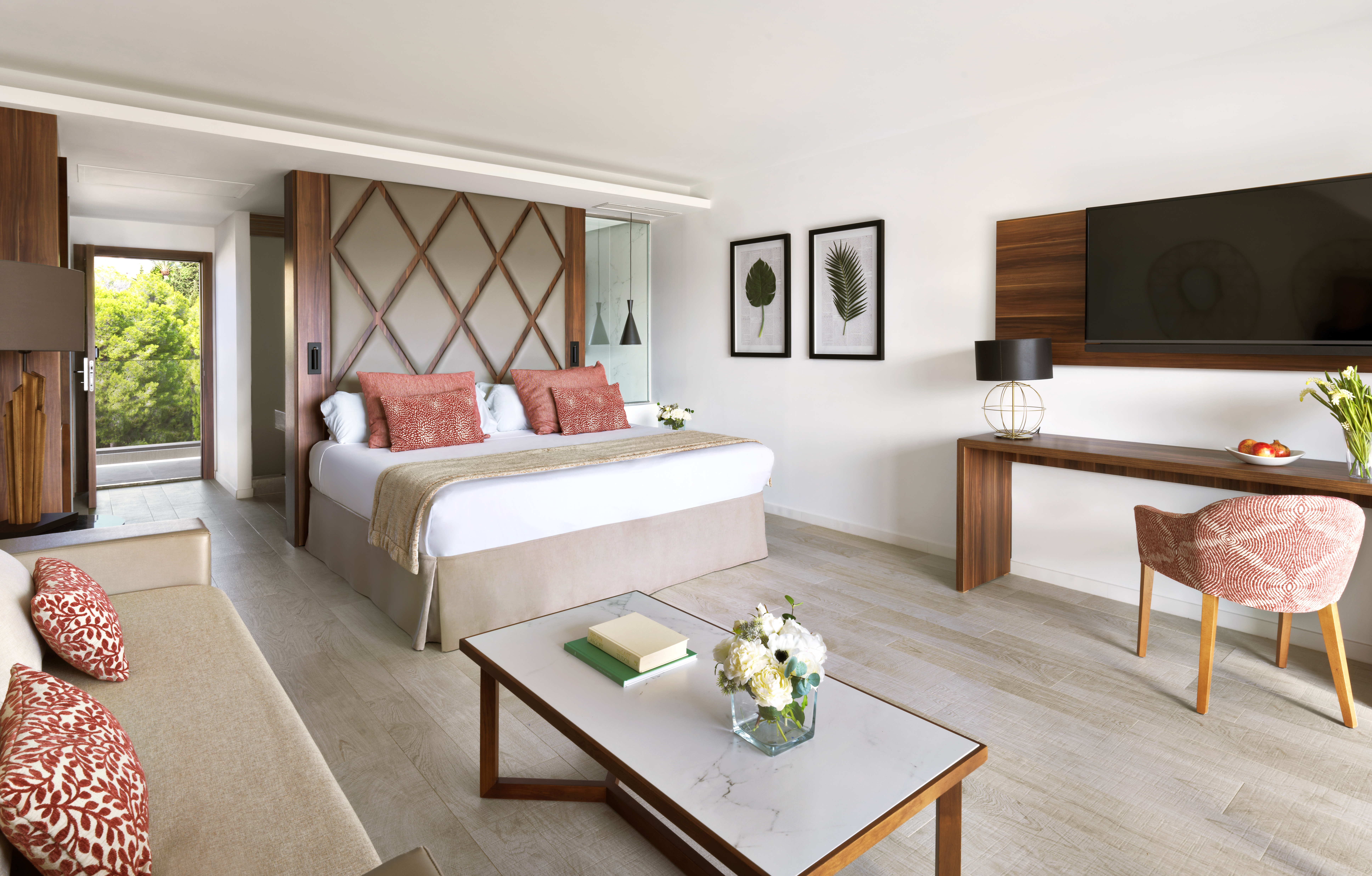 Junior Suite King Size Bed