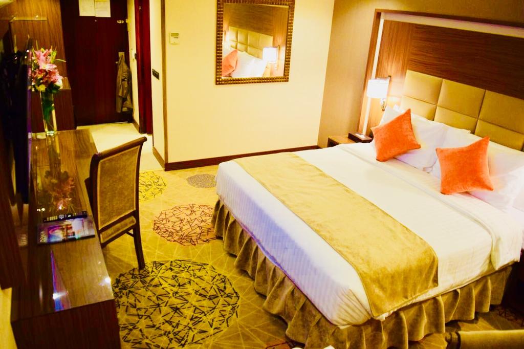 Double or Twin Standard