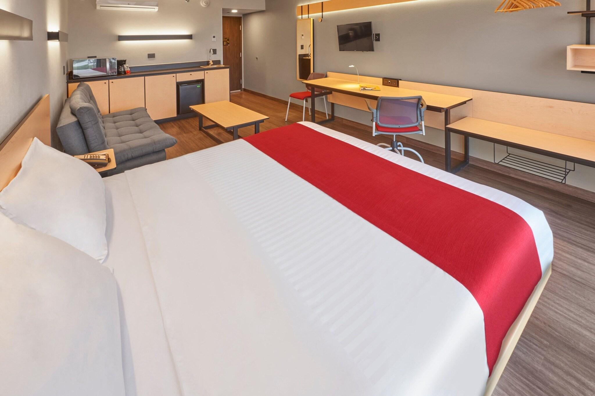 Double or Twin Superior King Bed