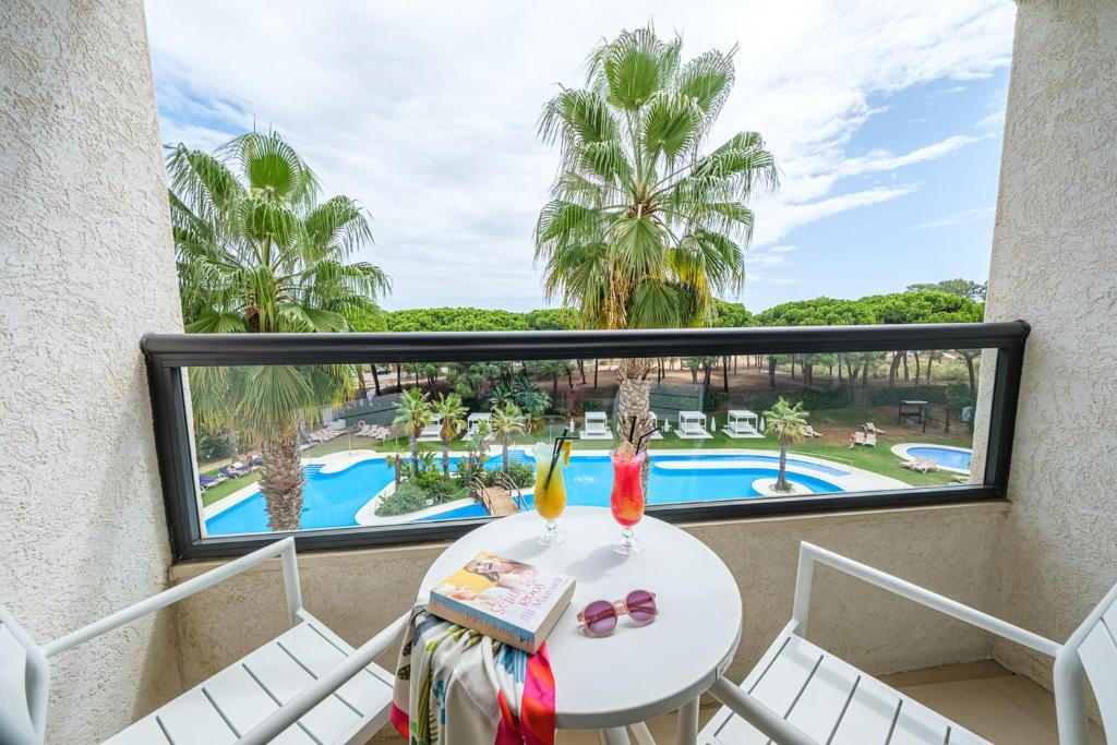 Junior Suite Pool View