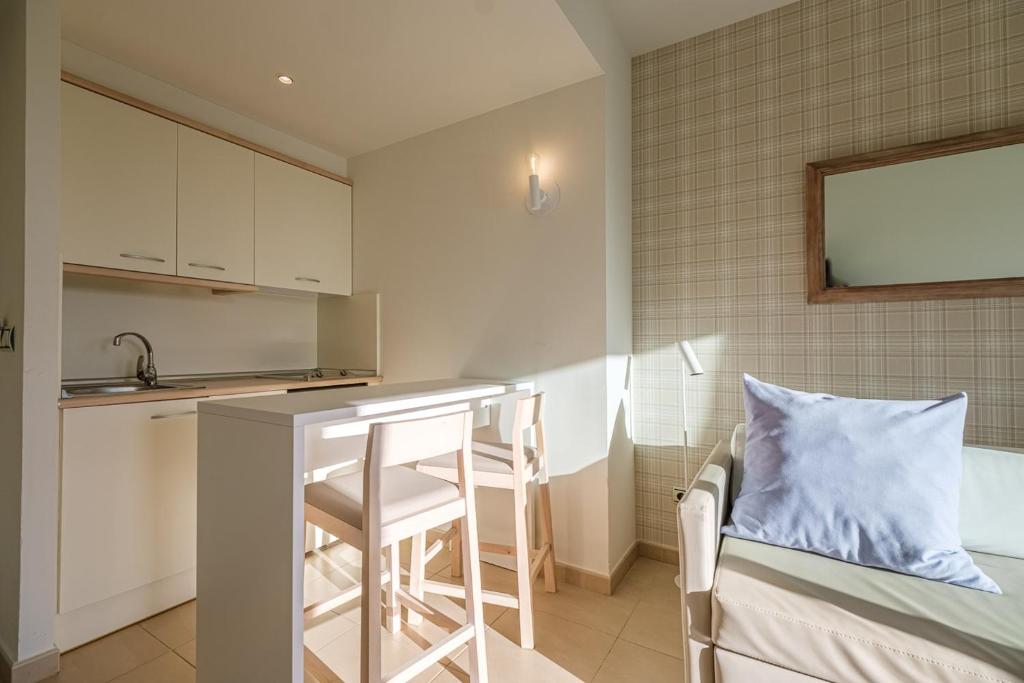 Junior Suite Pool View