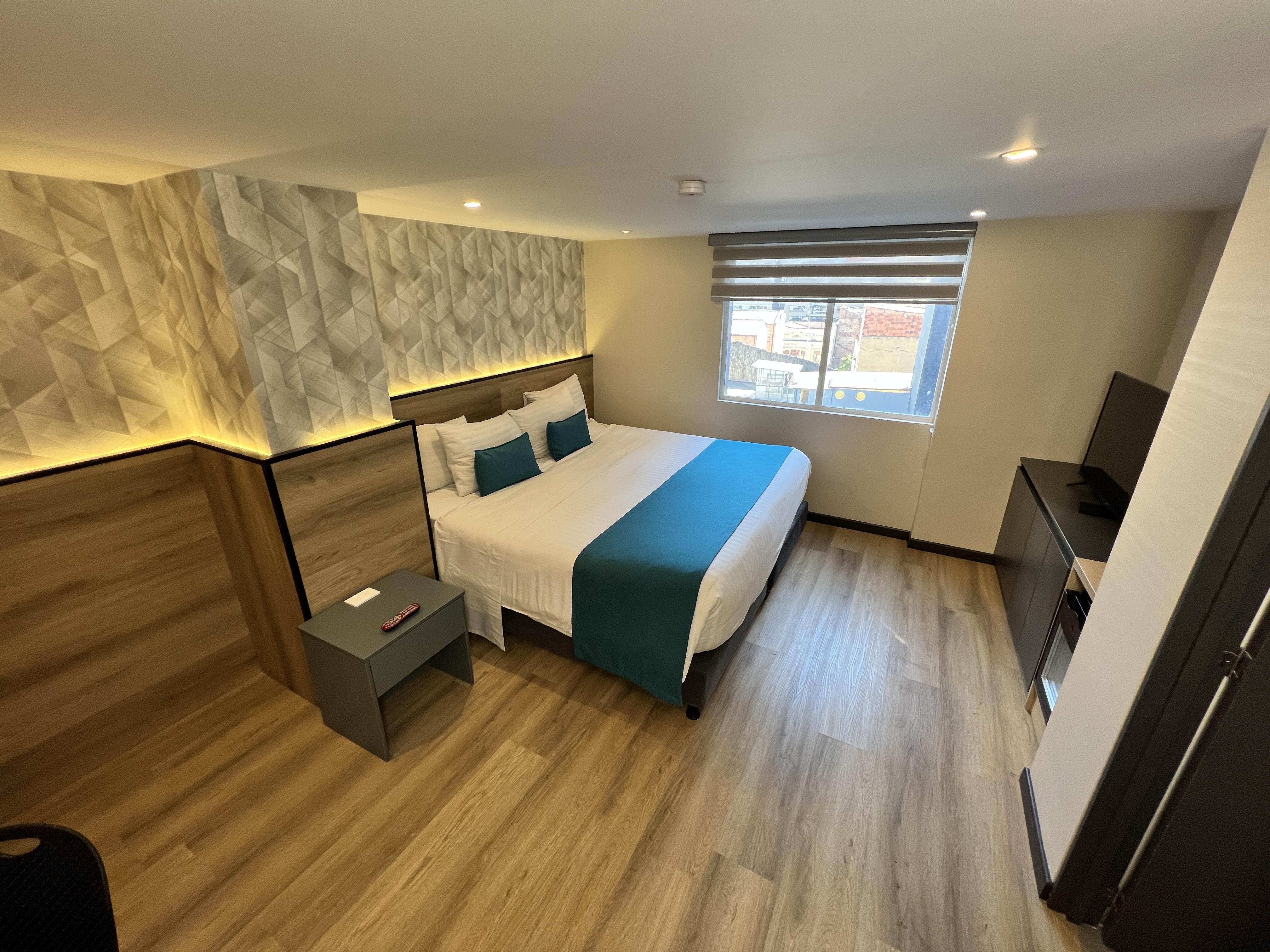 Double Deluxe King Bed