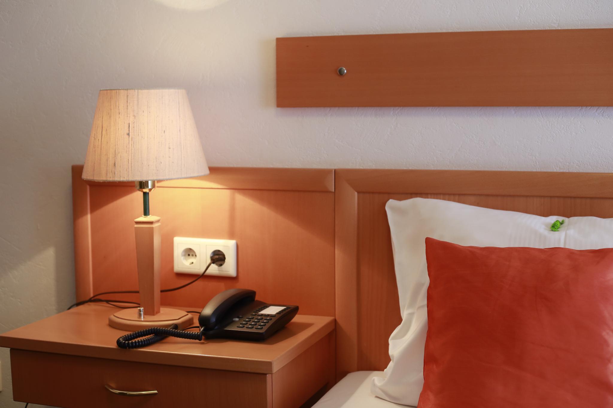 Double or Twin Standard