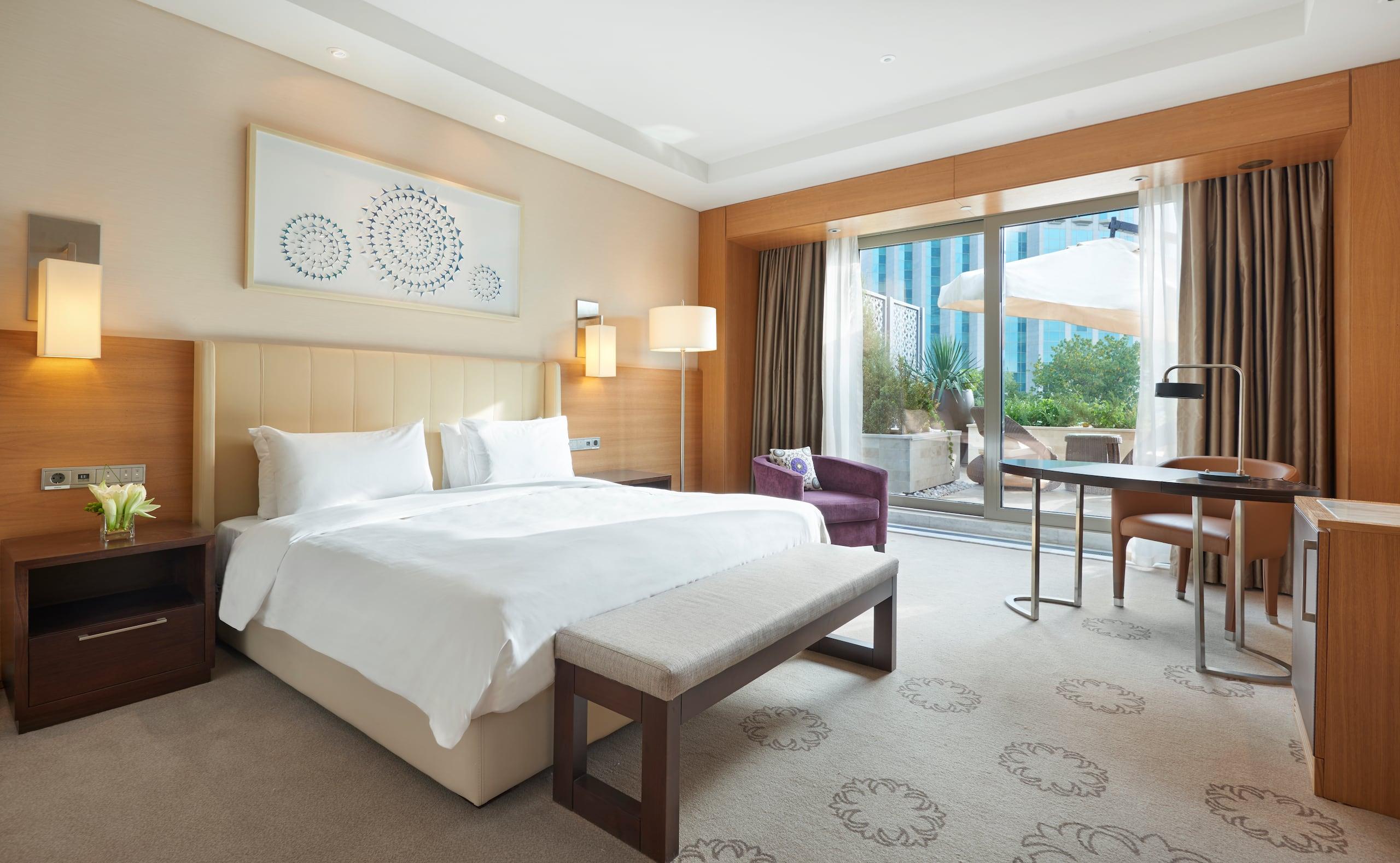 Double Deluxe King Bed