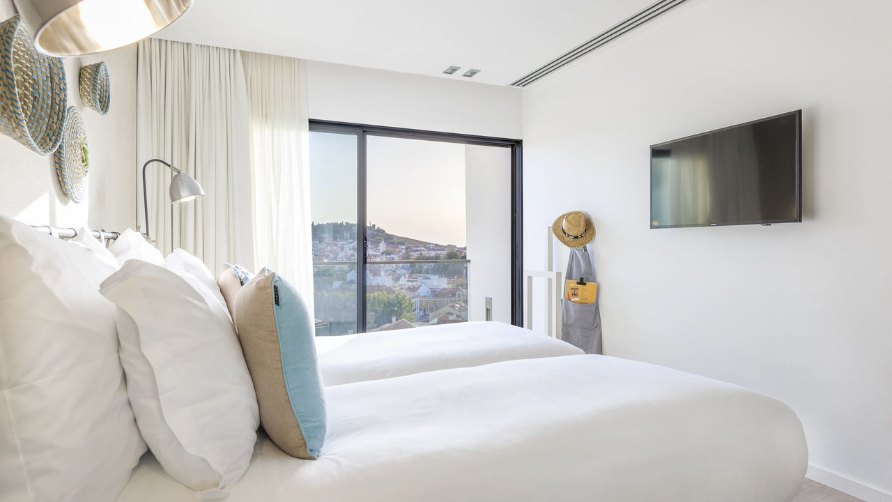 Family Room Capacity 4