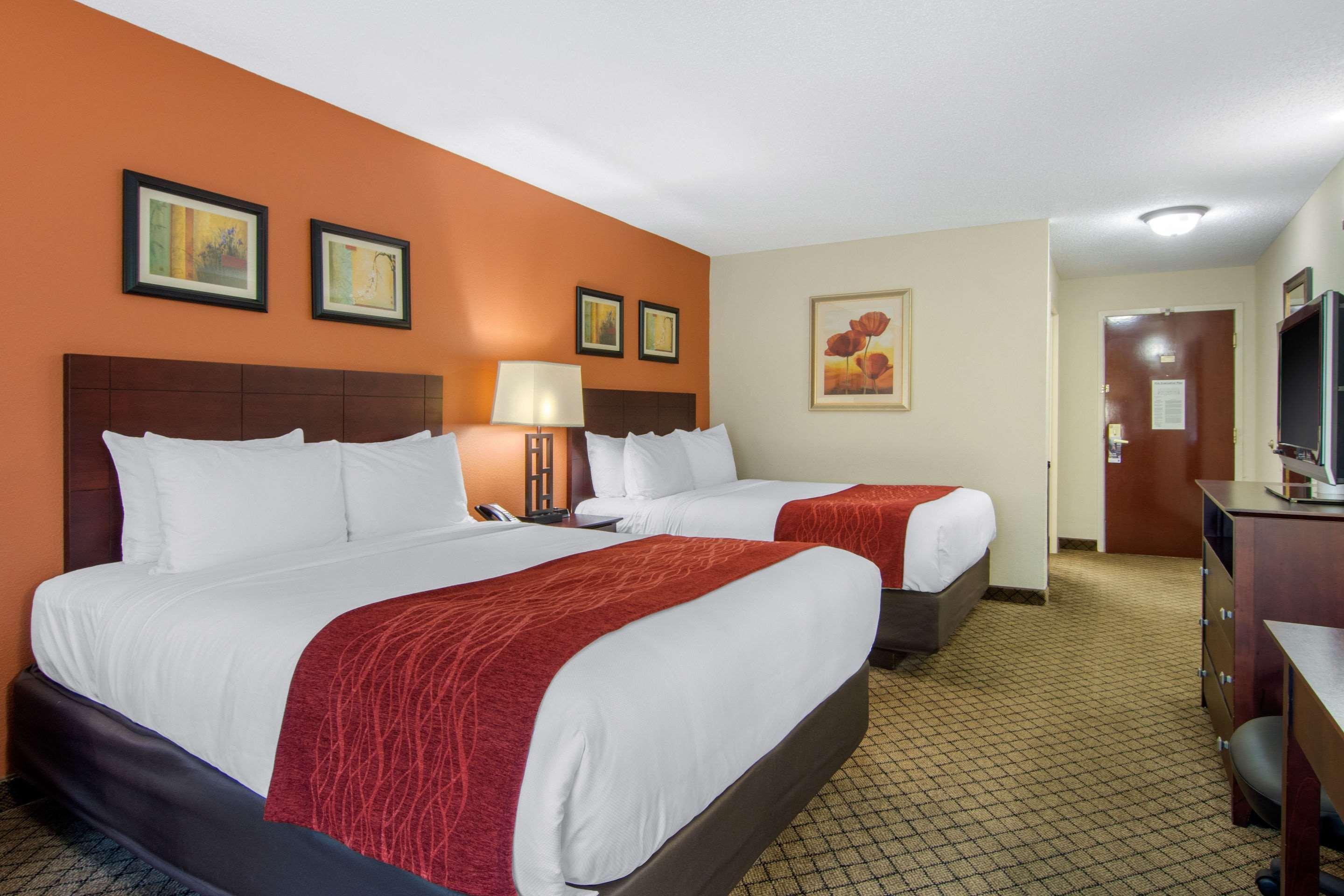 Double Two Queen Beds Non Smoking