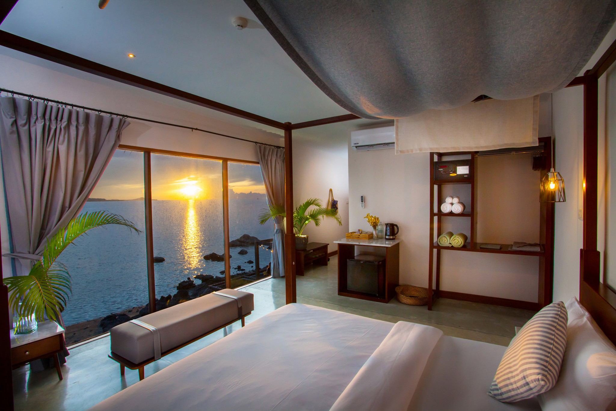 Double Deluxe Ocean Front