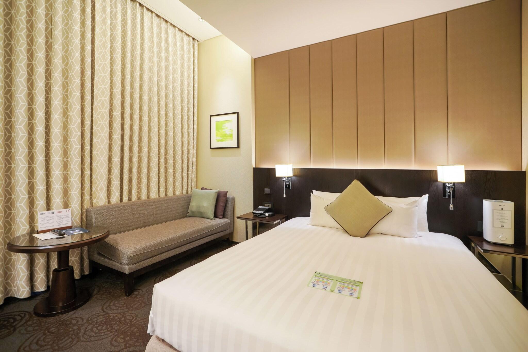 Double Executive Queen Bed