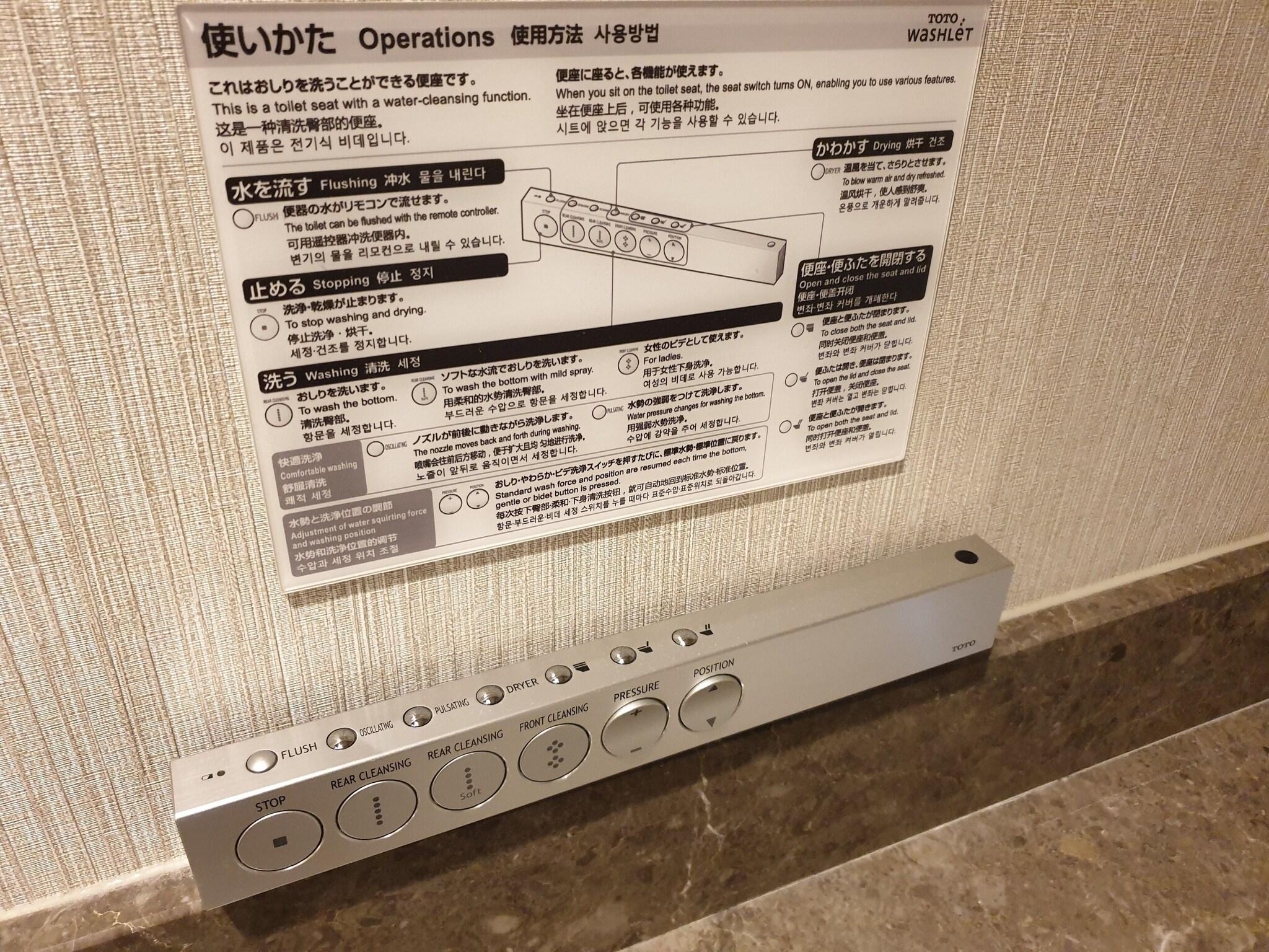 Double Executive Queen Bed