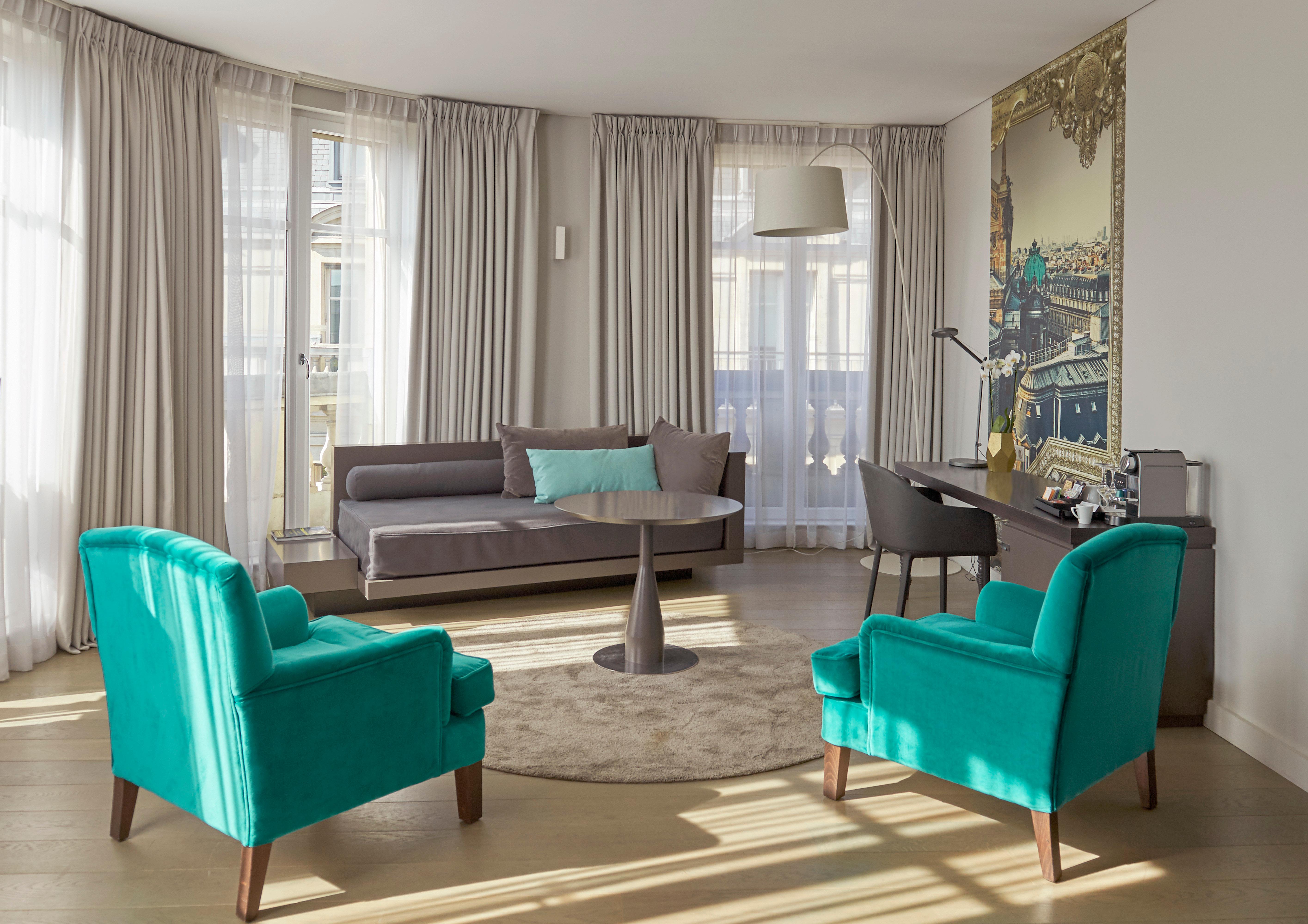 Suite Queen Size Bed