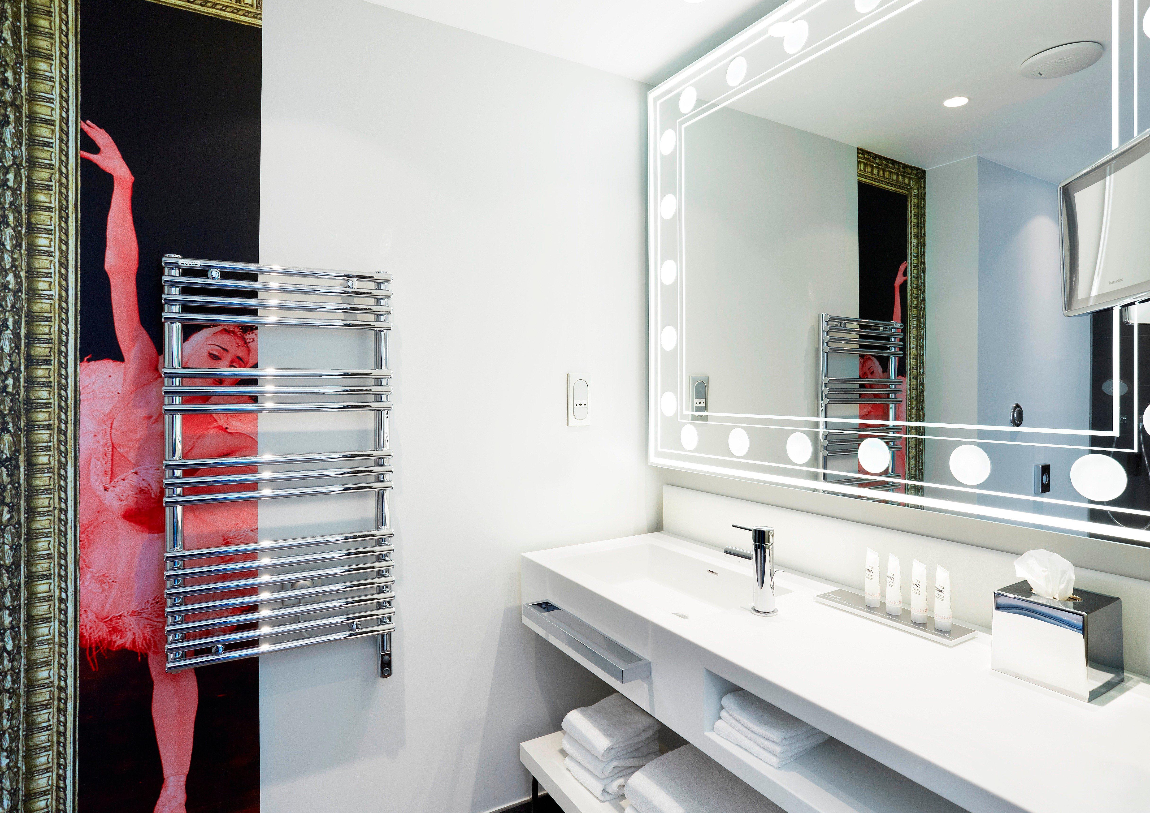 Double Queen Size Bed