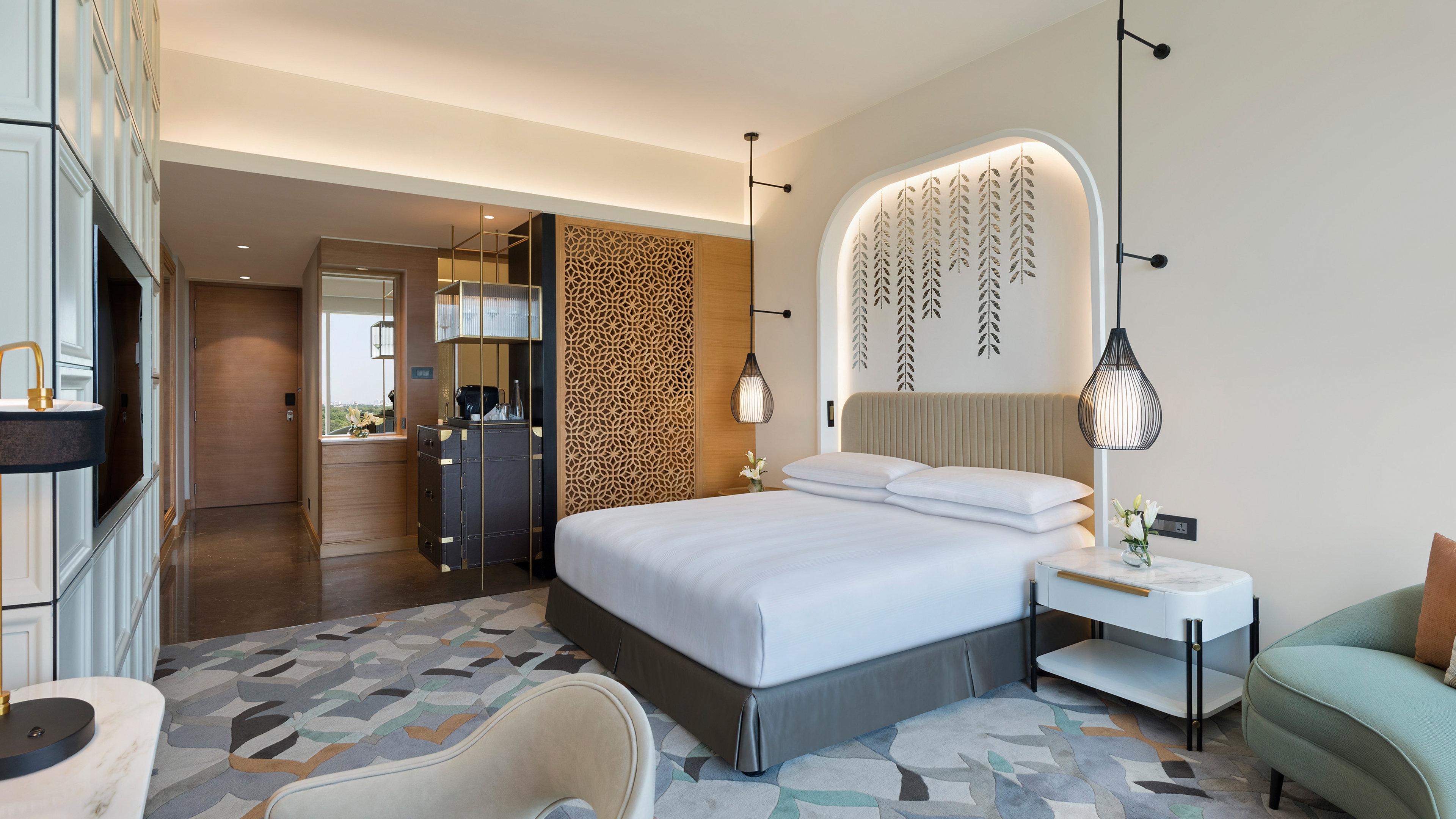 Double Club King Bed