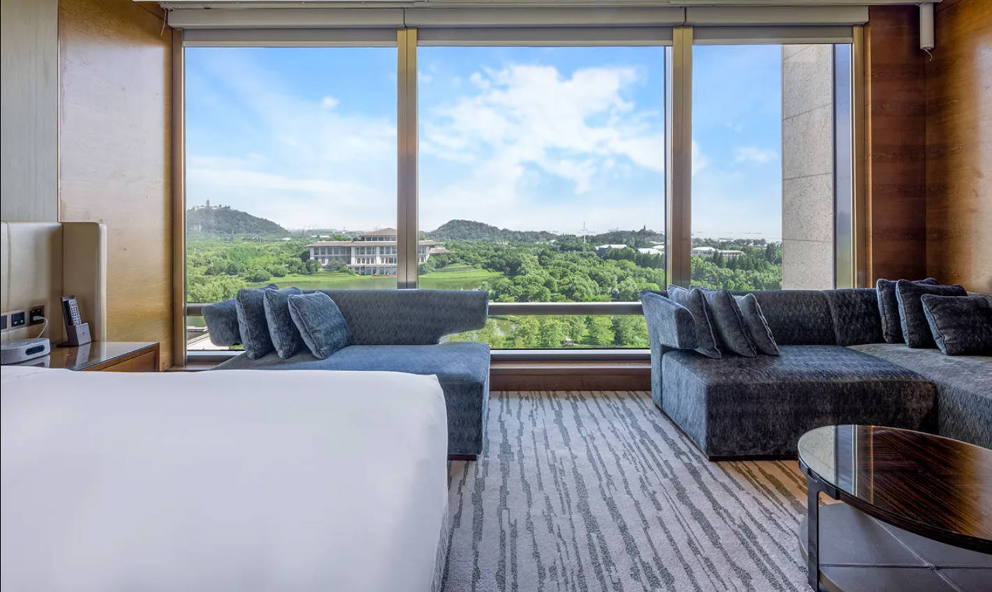 Double Premium with Views