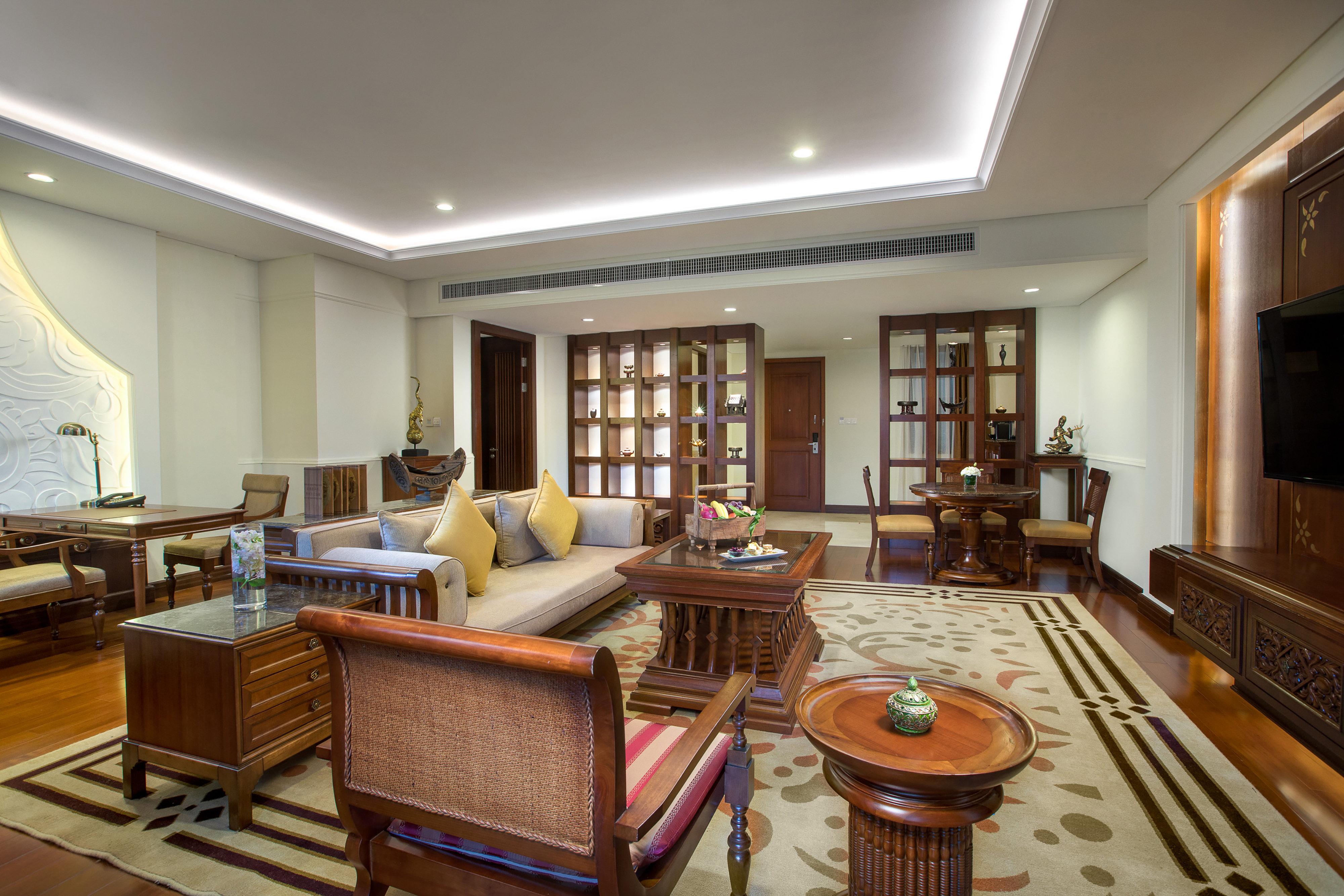 Suite Deluxe King Bed