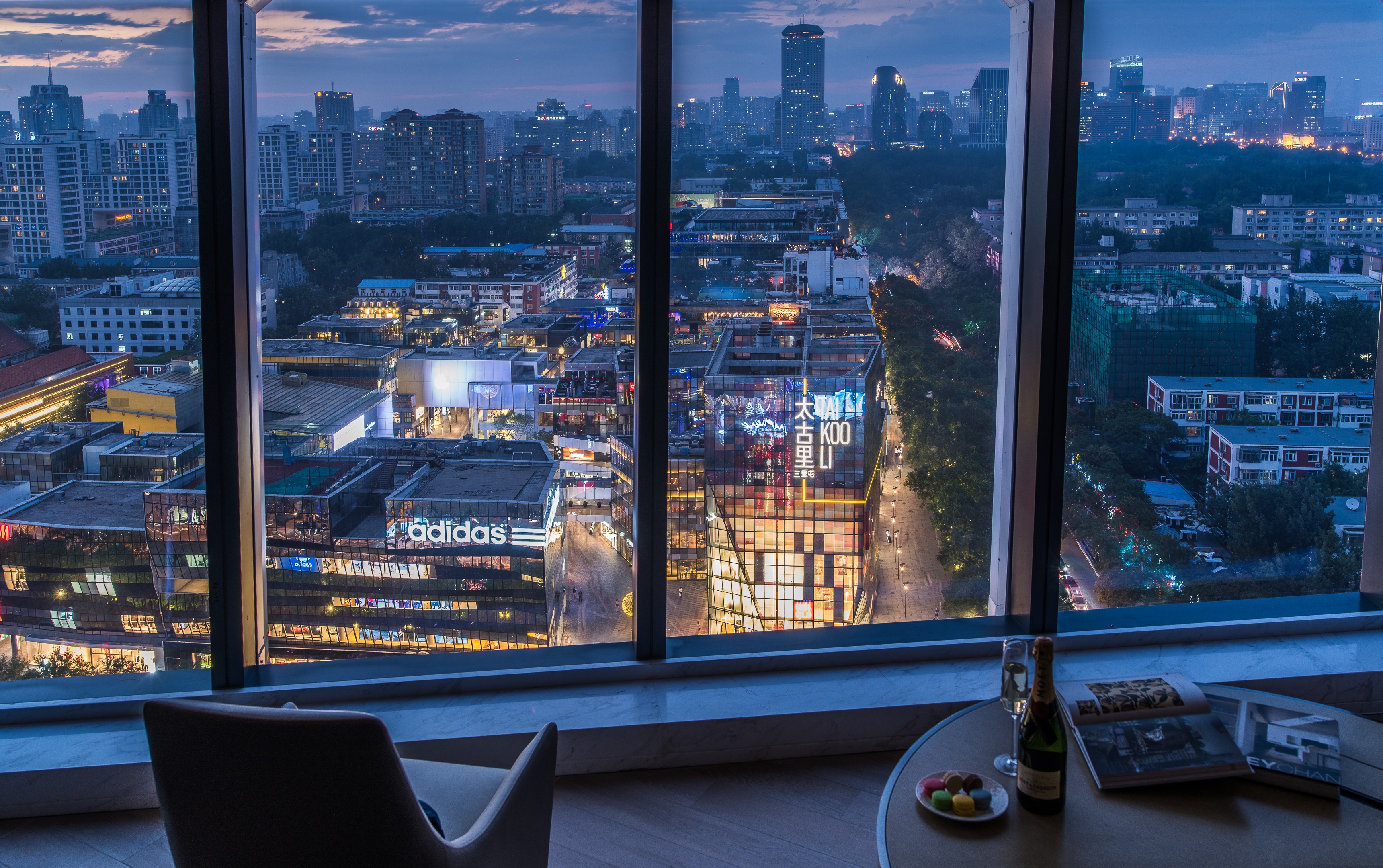 Junior Suite with Views