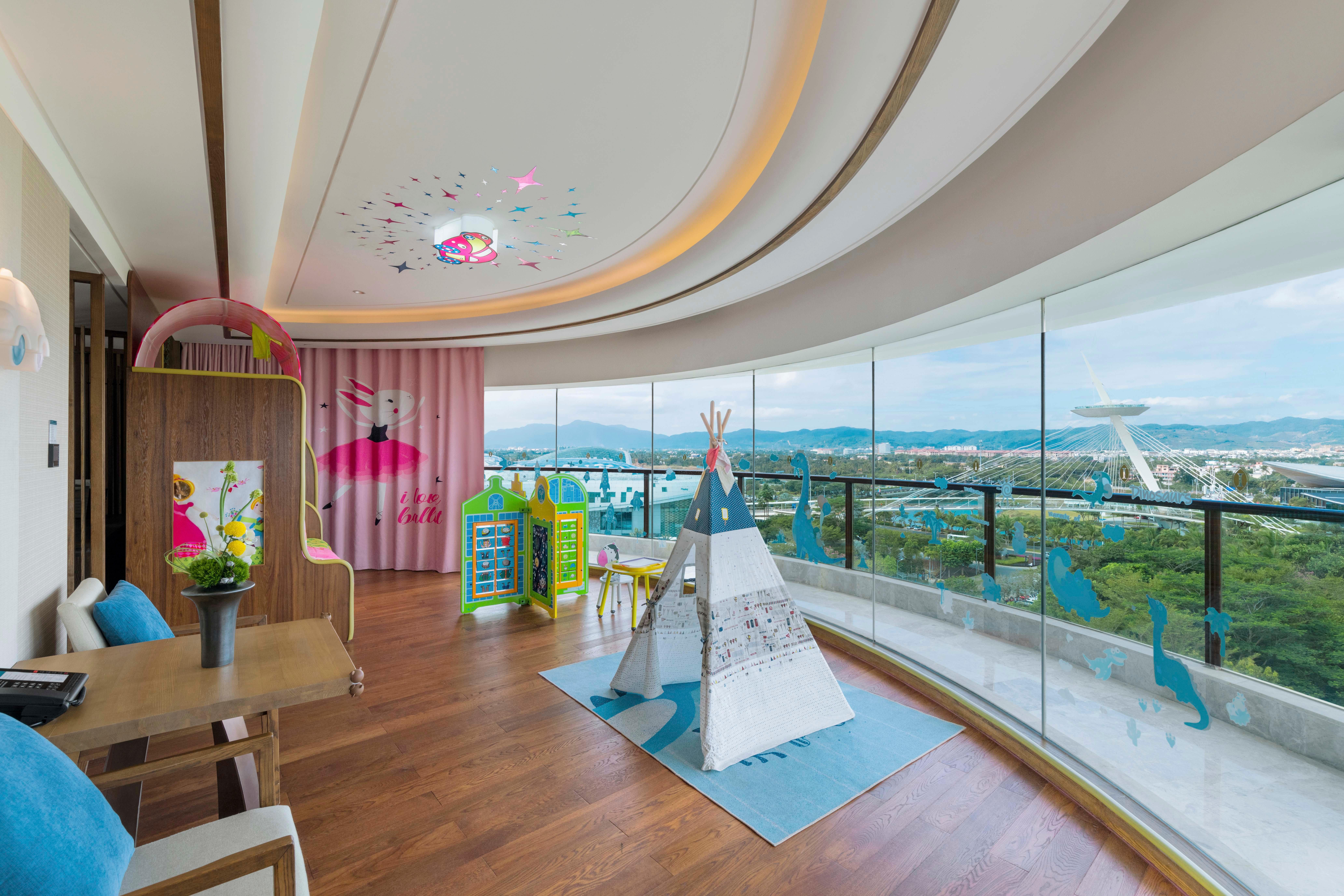 Junior Suite King Size Bed