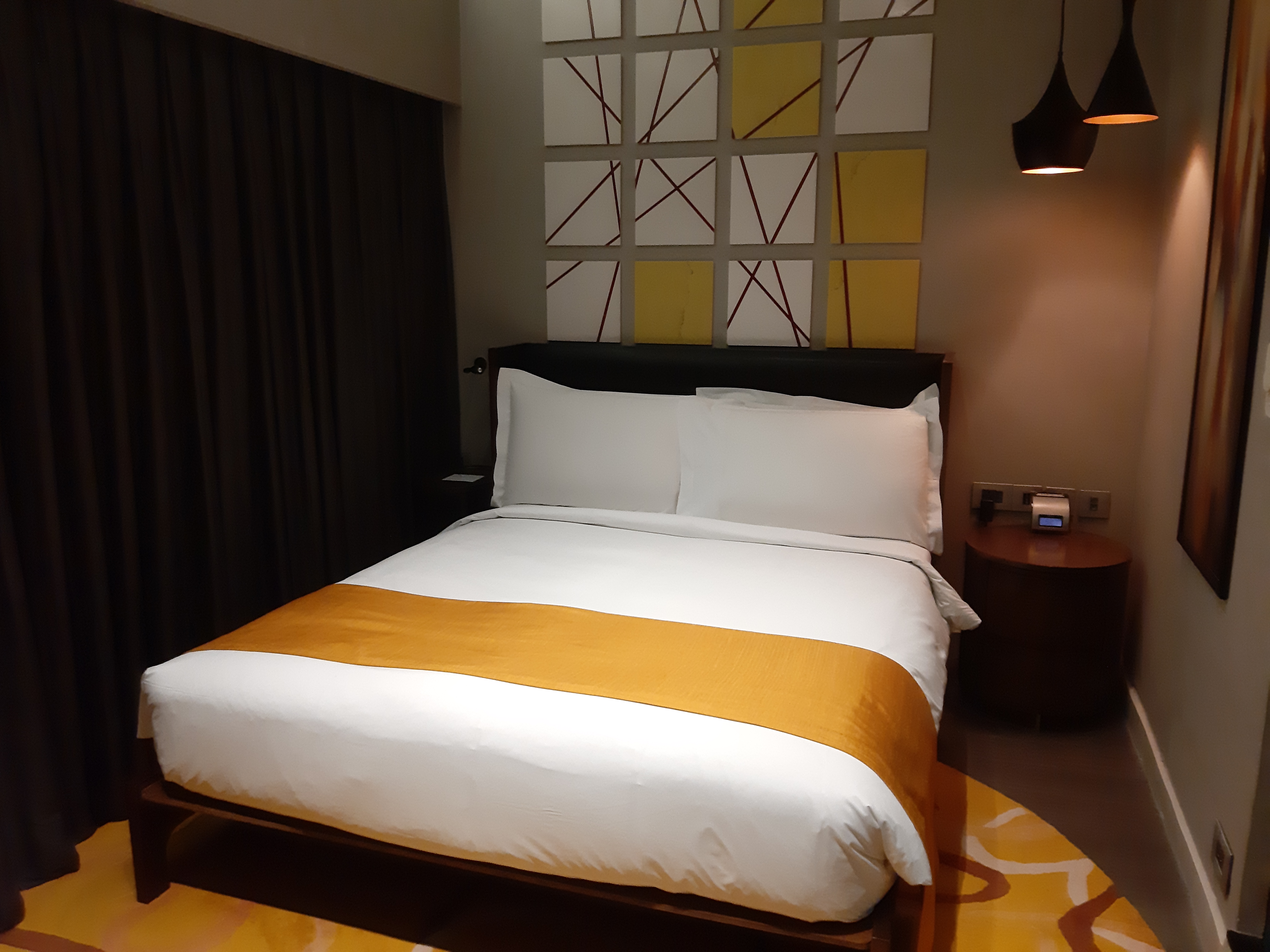 Double Queen Size Bed