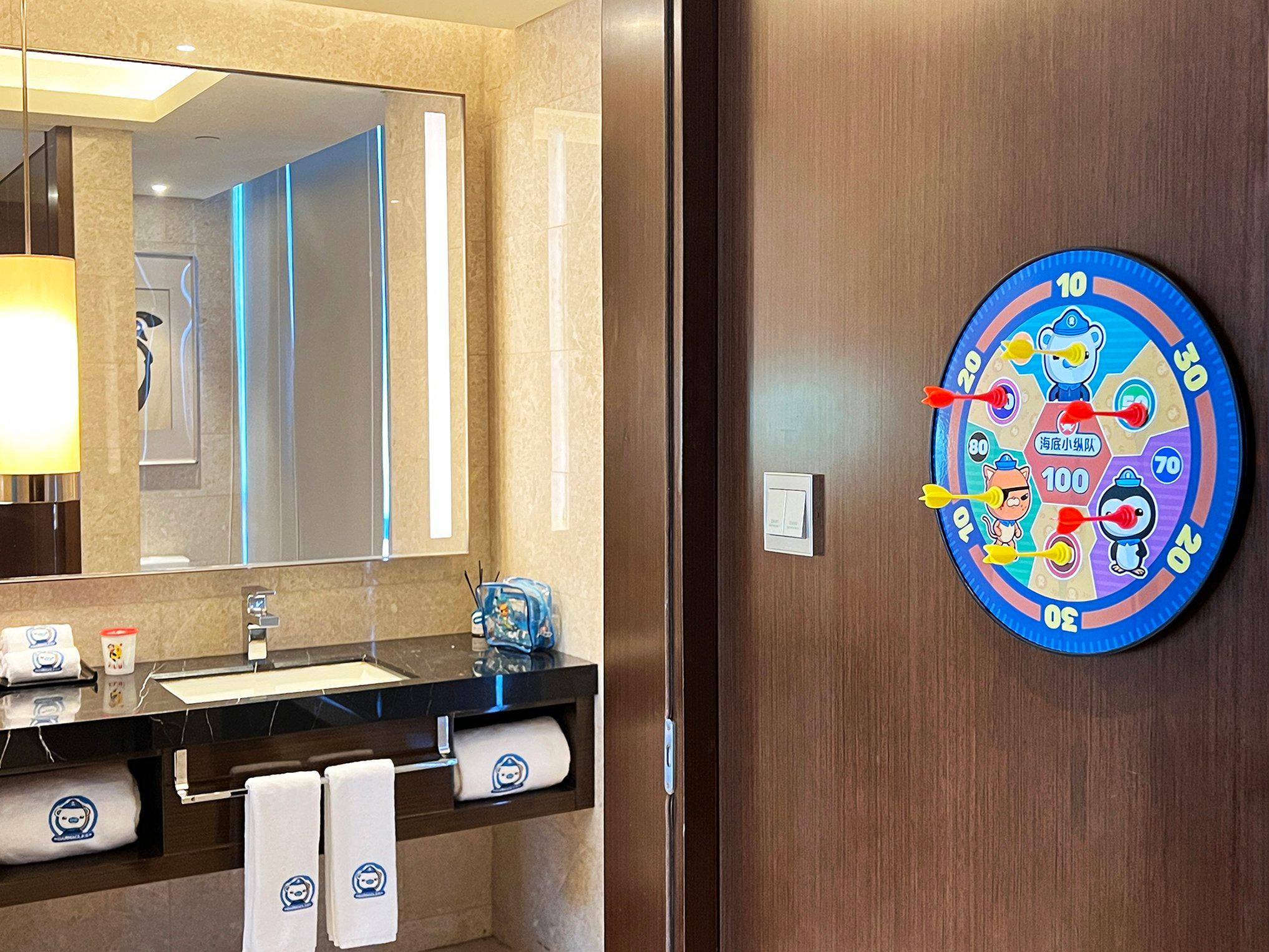 Double City View King Bed