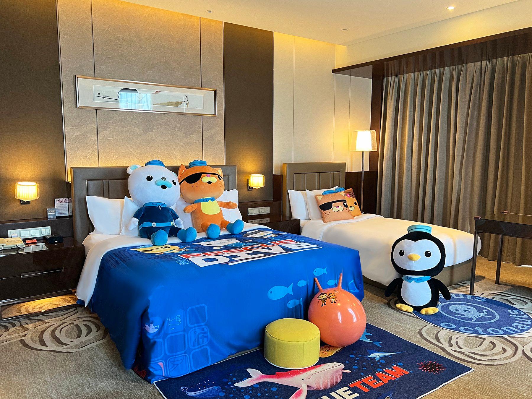 Double City View King Bed