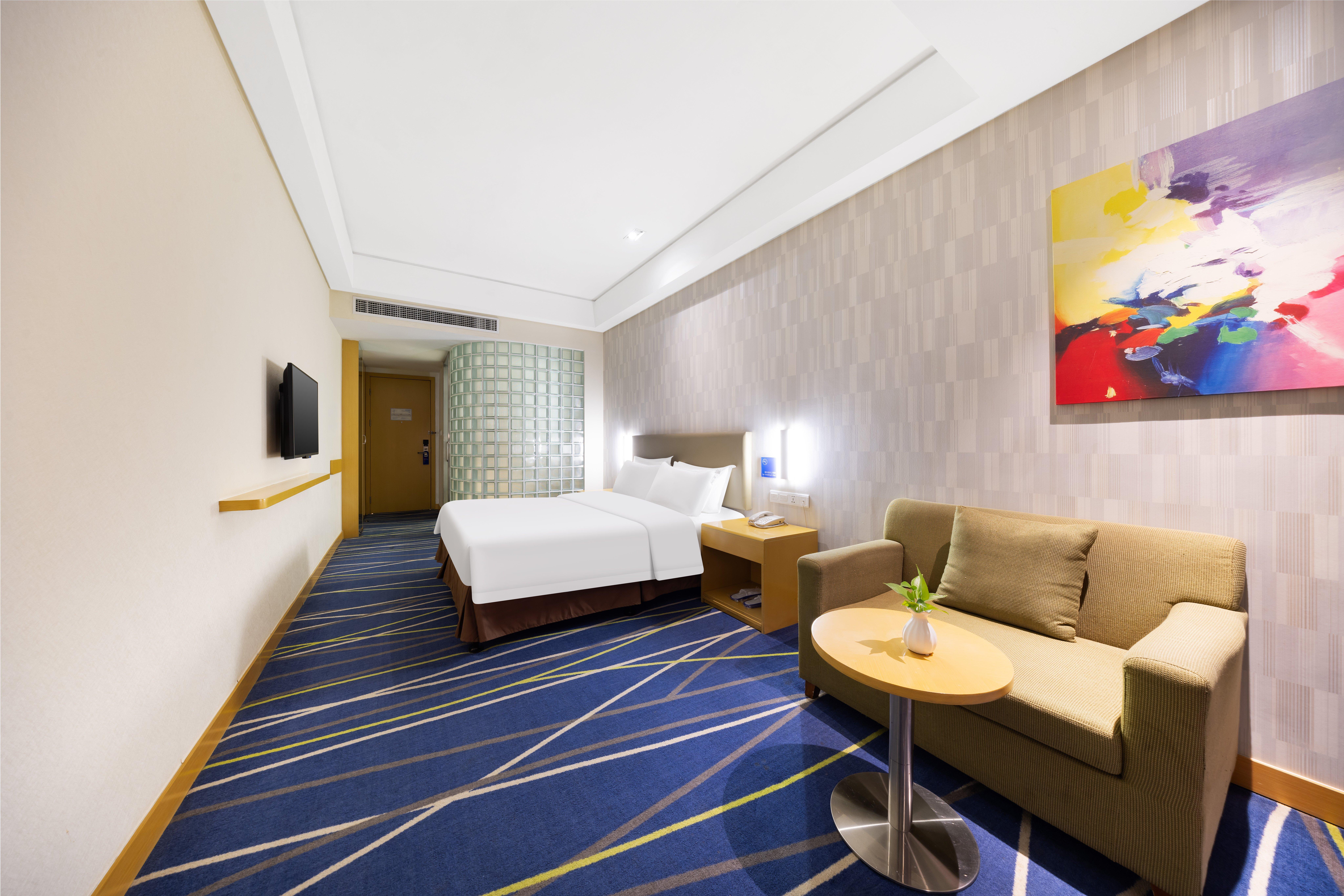 Double King Size Bed