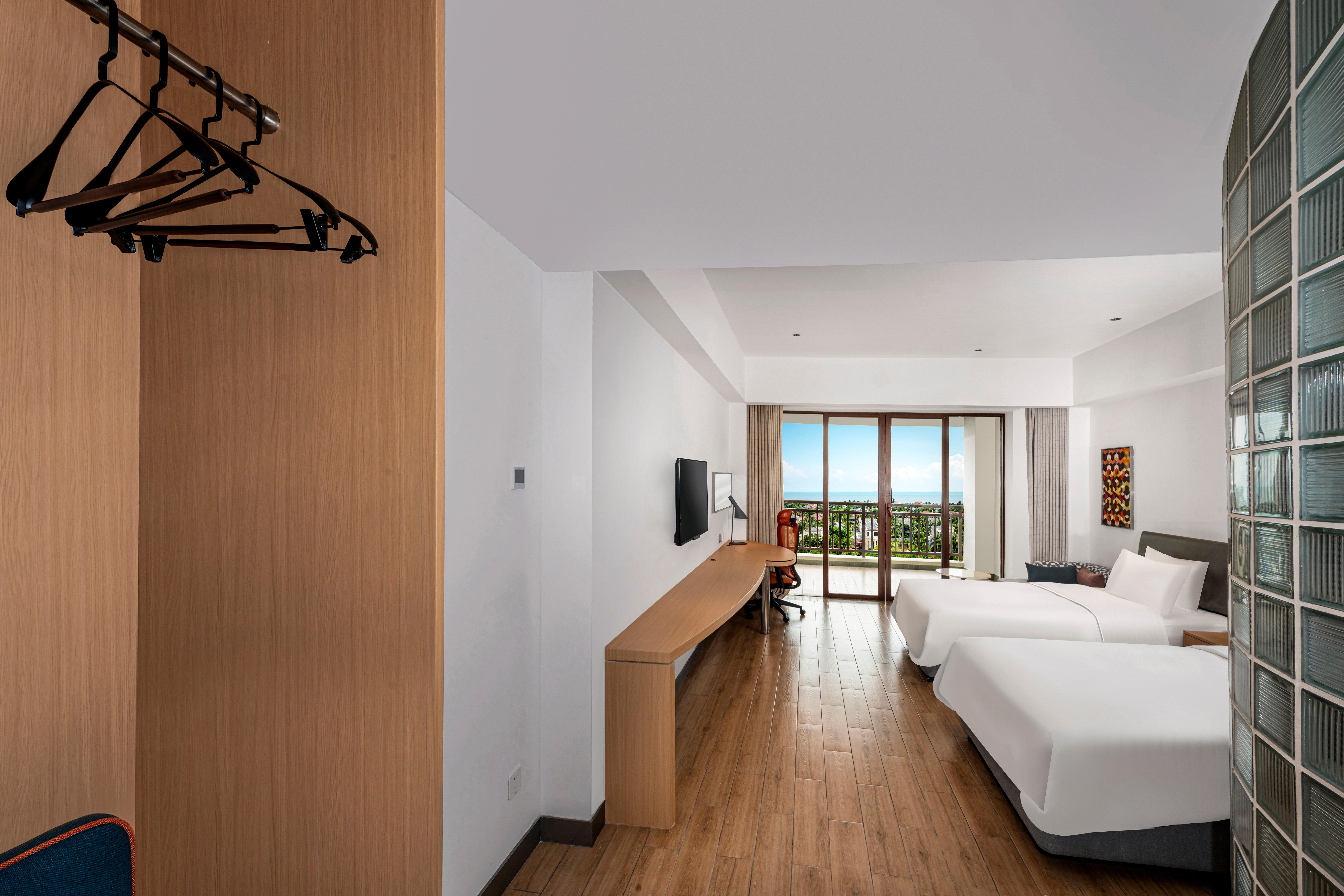 Twin Sea View with Balcony