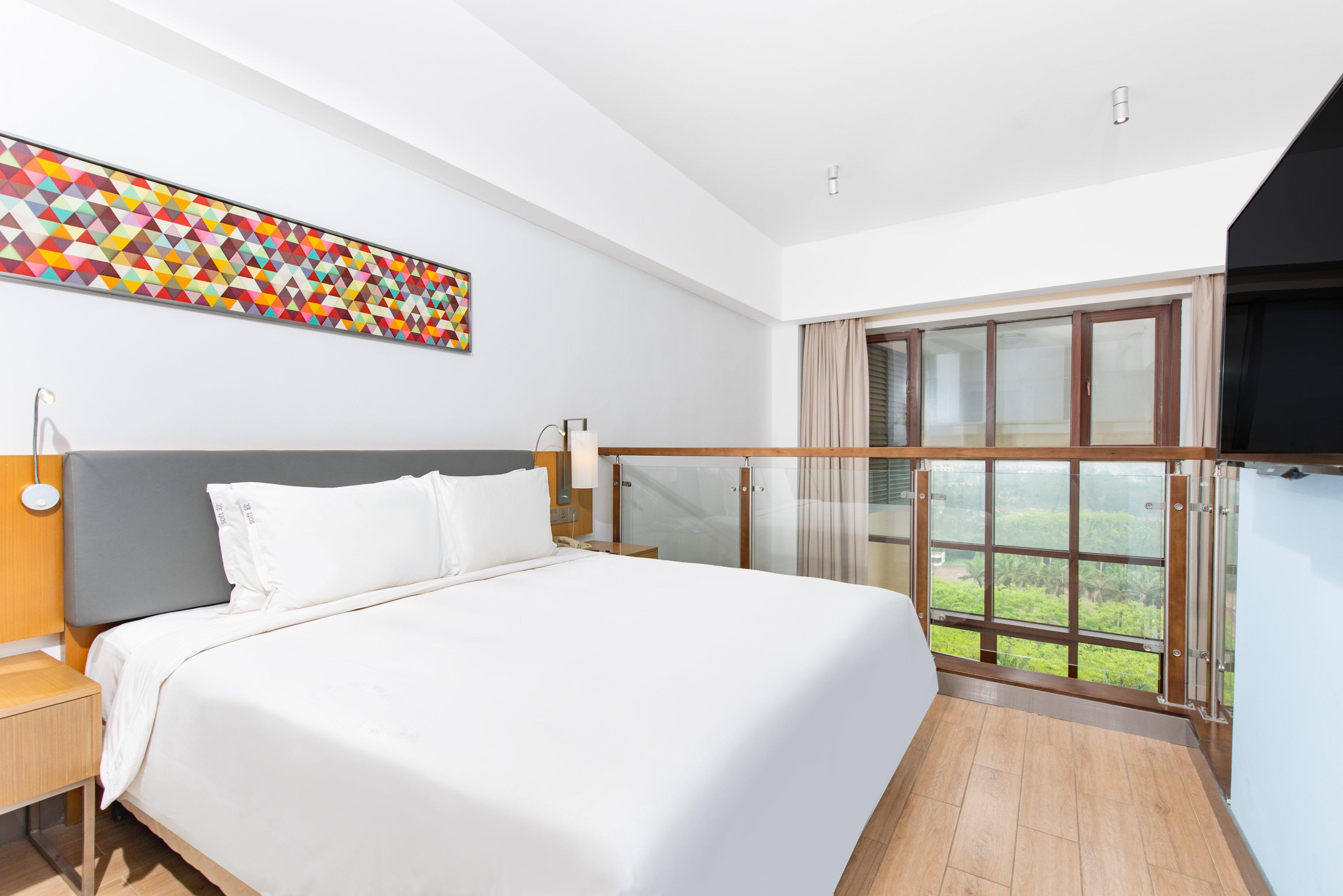 Suite Sea View King Bed