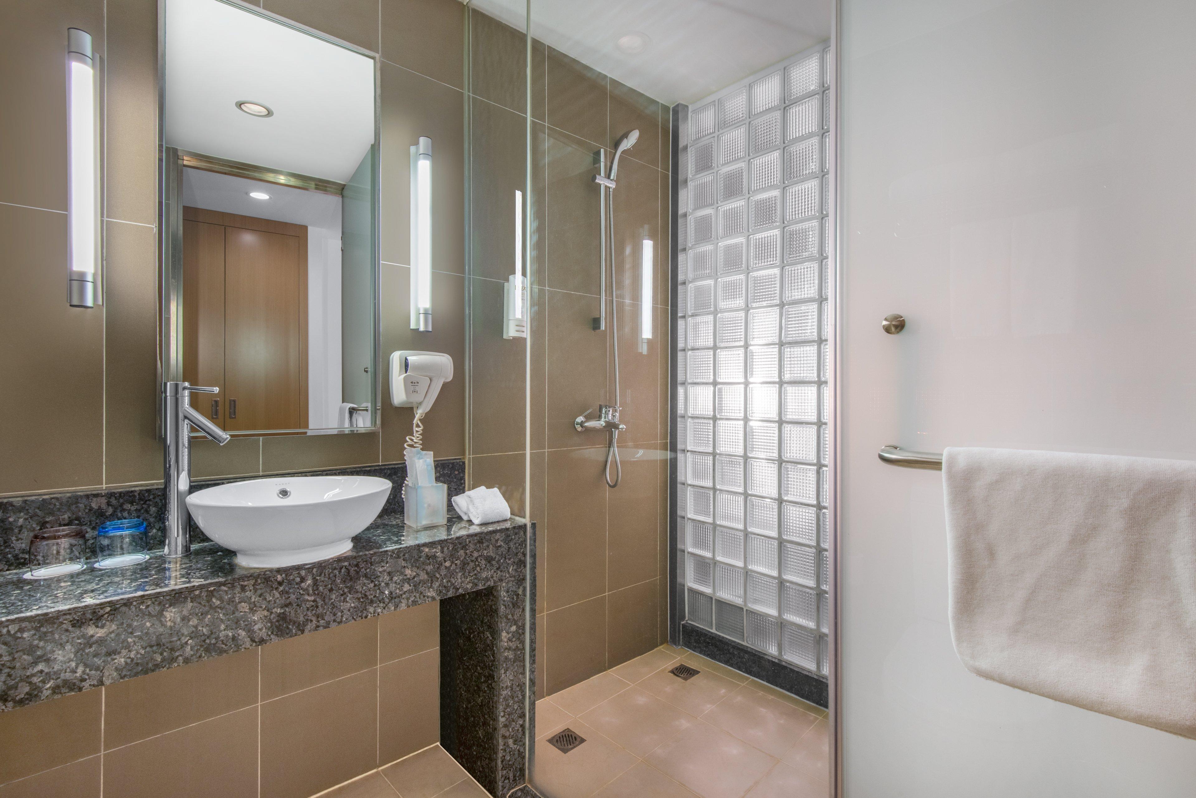 Double Queen Size Bed