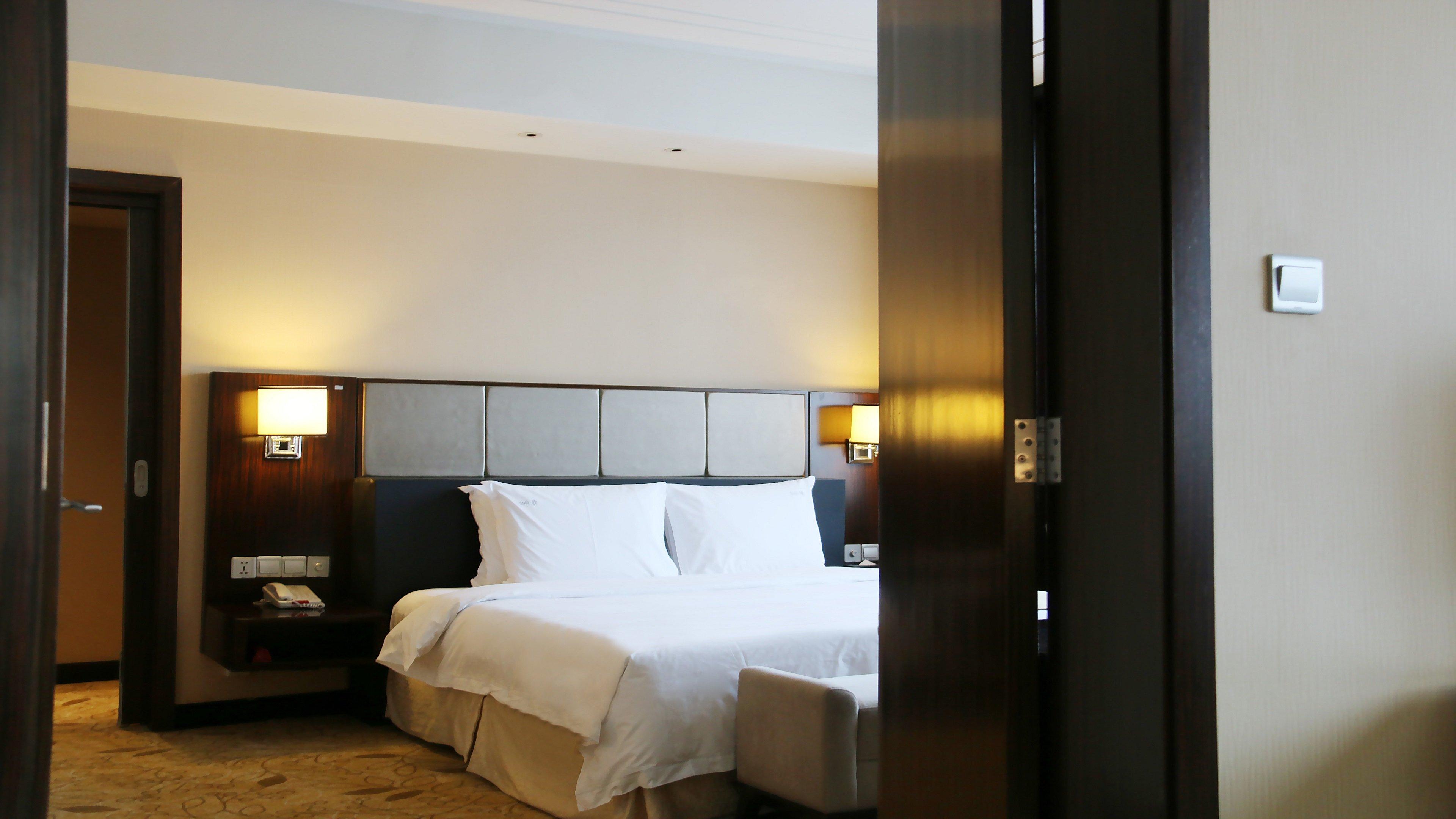 Suite King Bed One Bedroom 