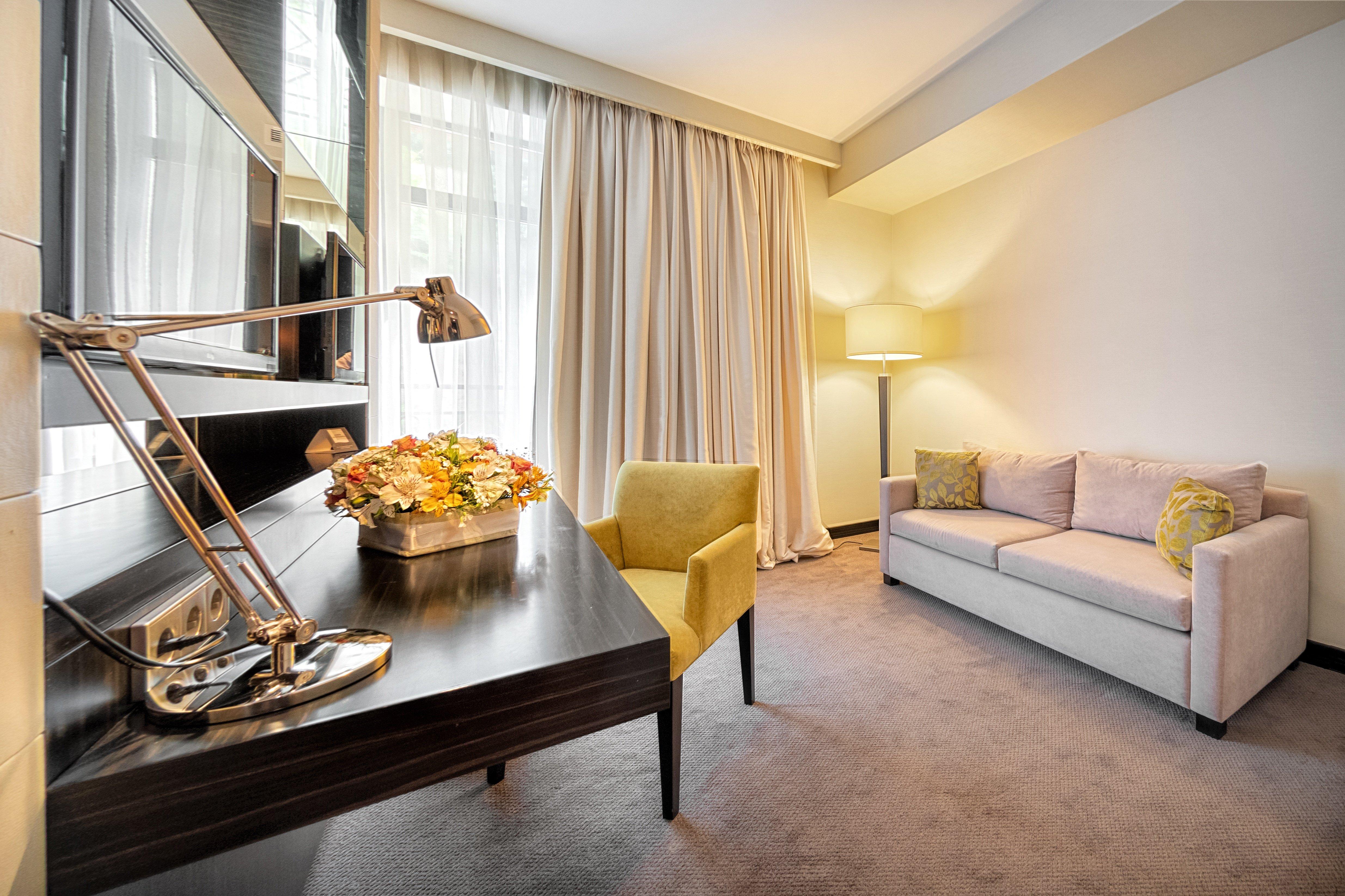 Room Premium King Bed