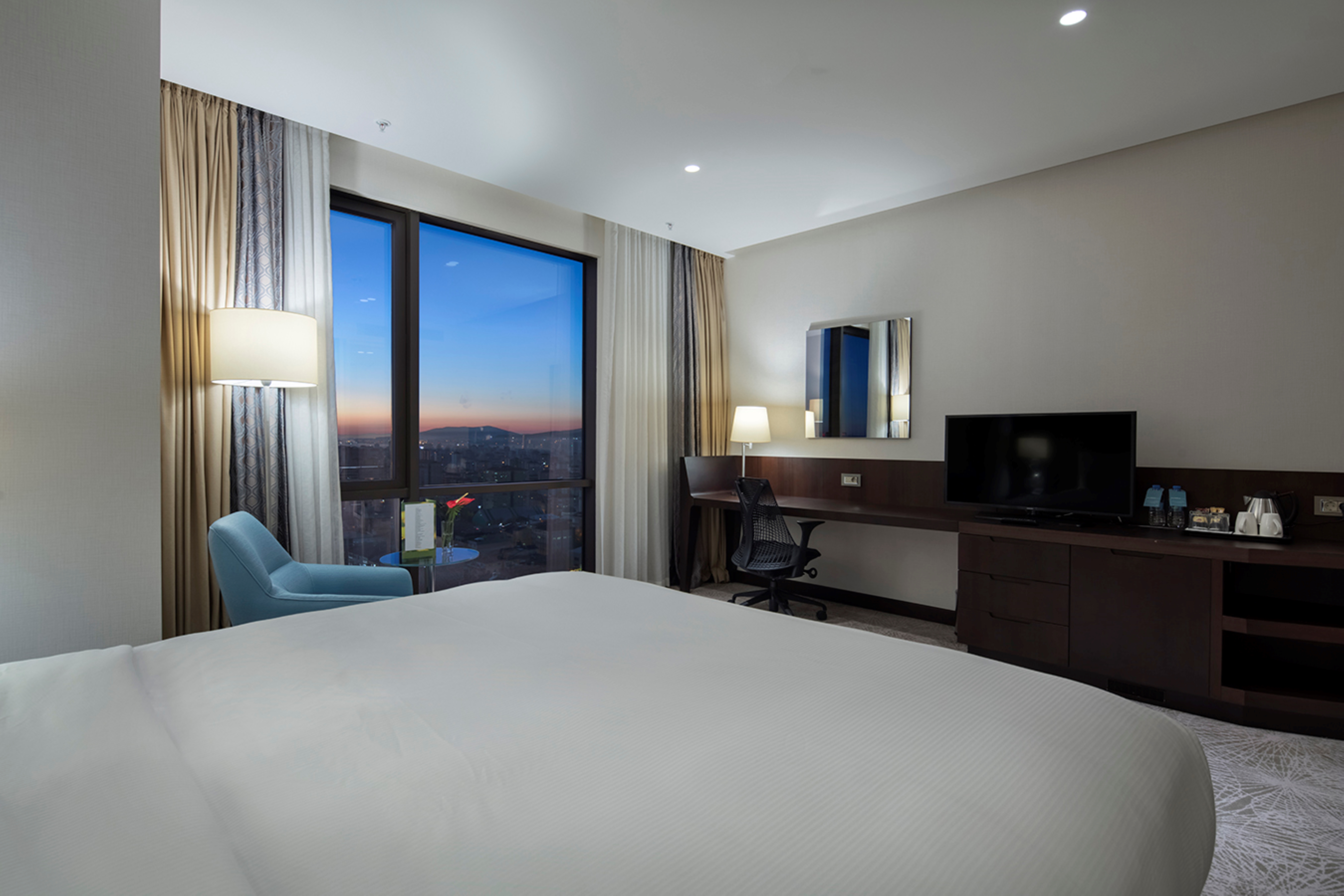 Double Superior King Bed