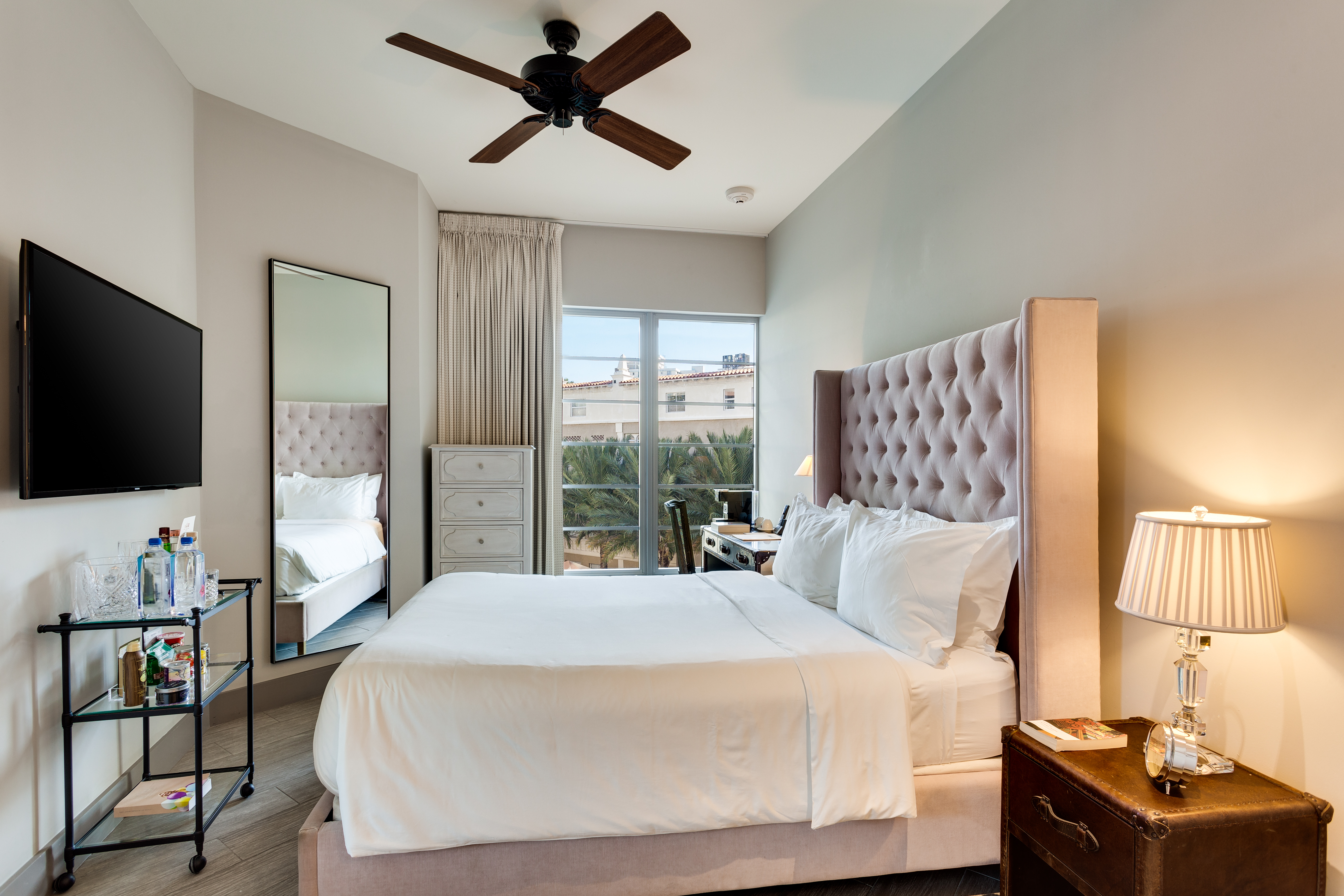 Double Classic Queen Bed