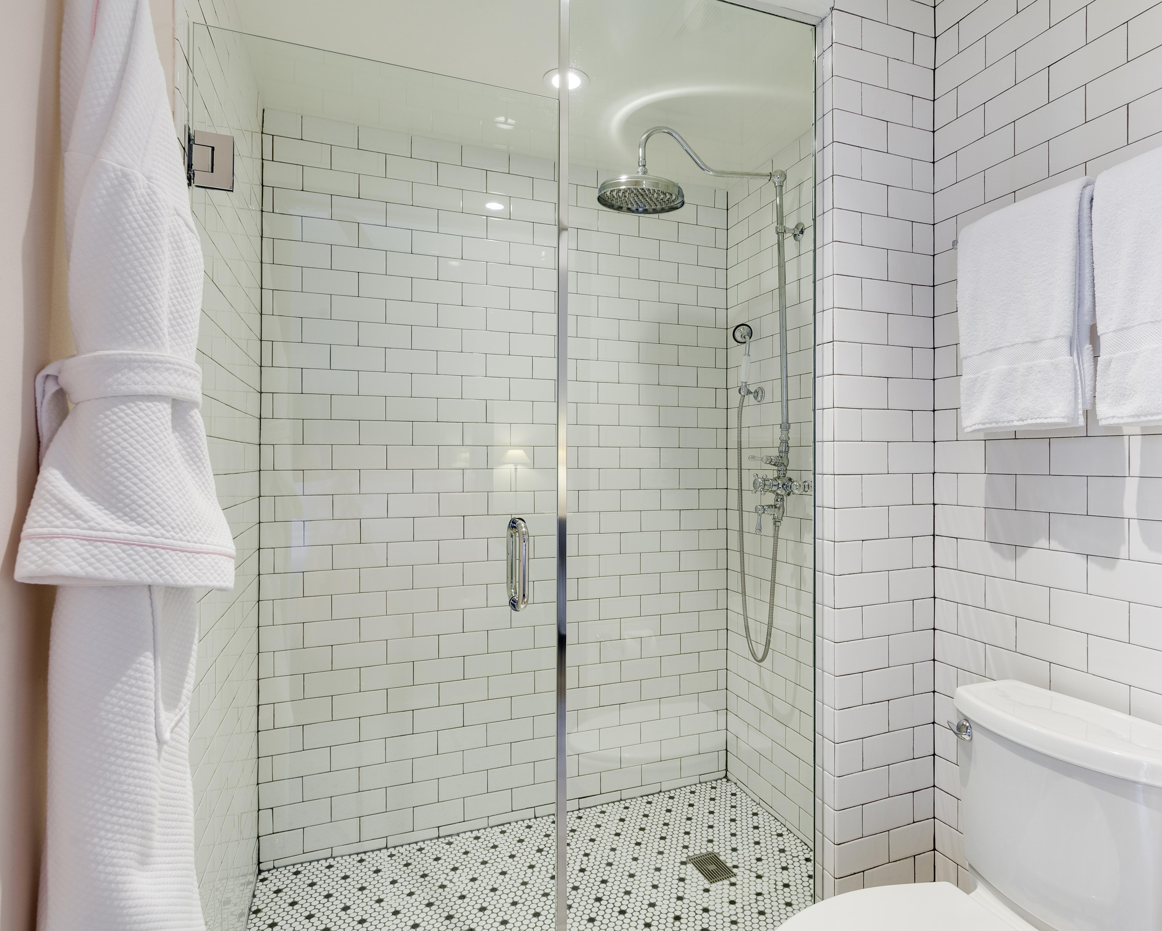 Double Pool View King Bed