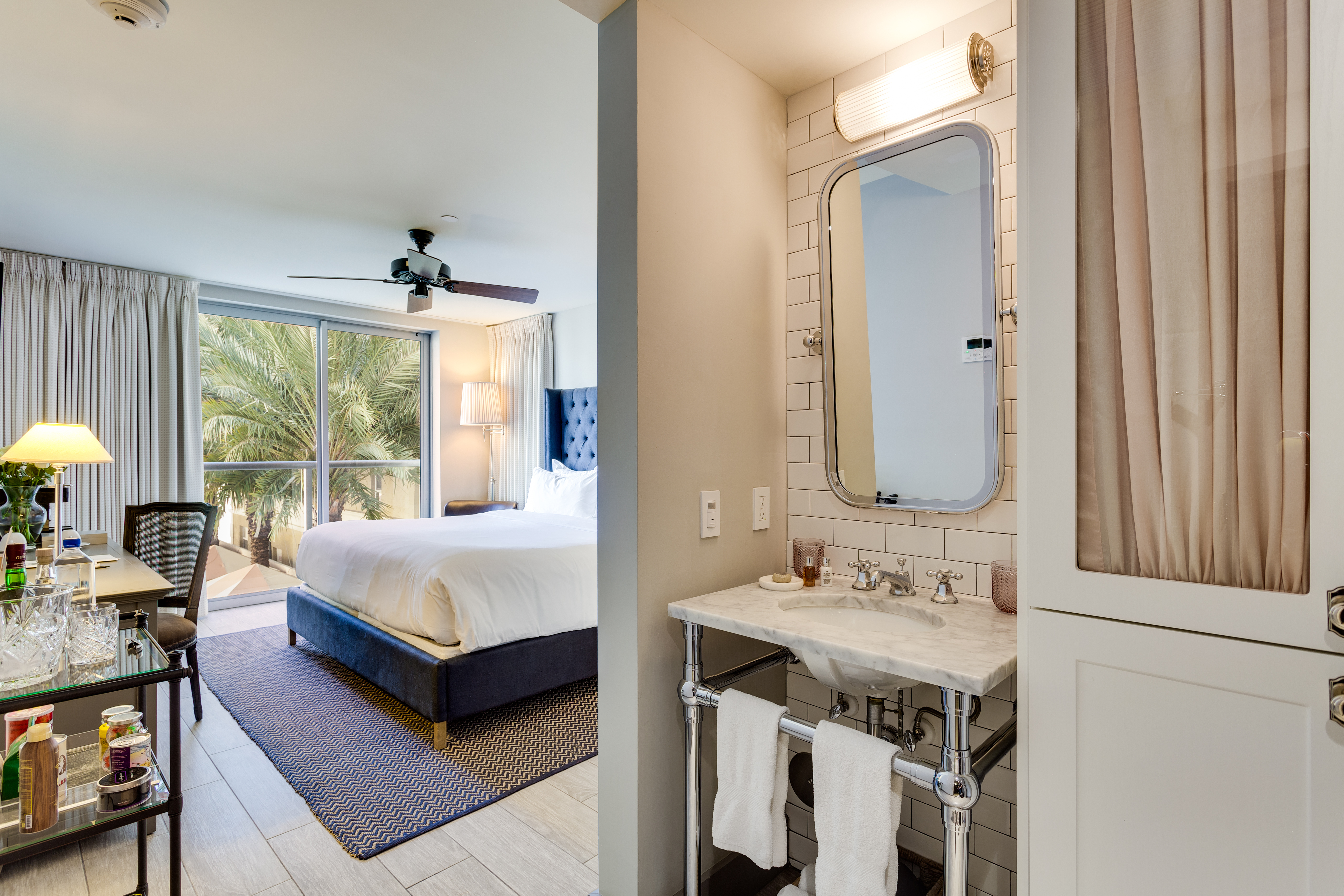 Double Pool View King Bed