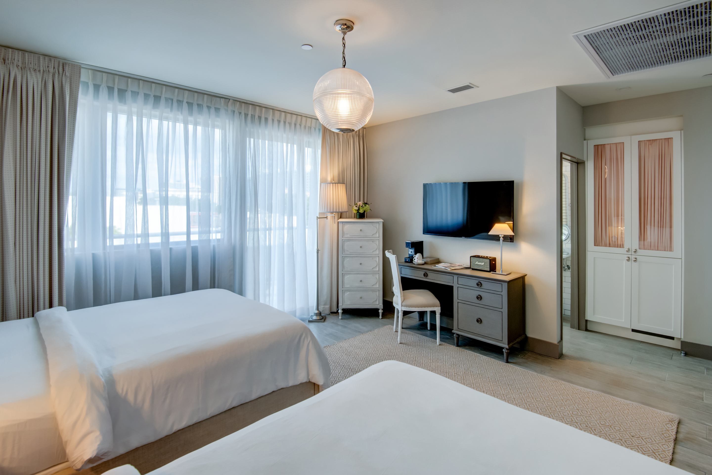 Double Classic Double Bed