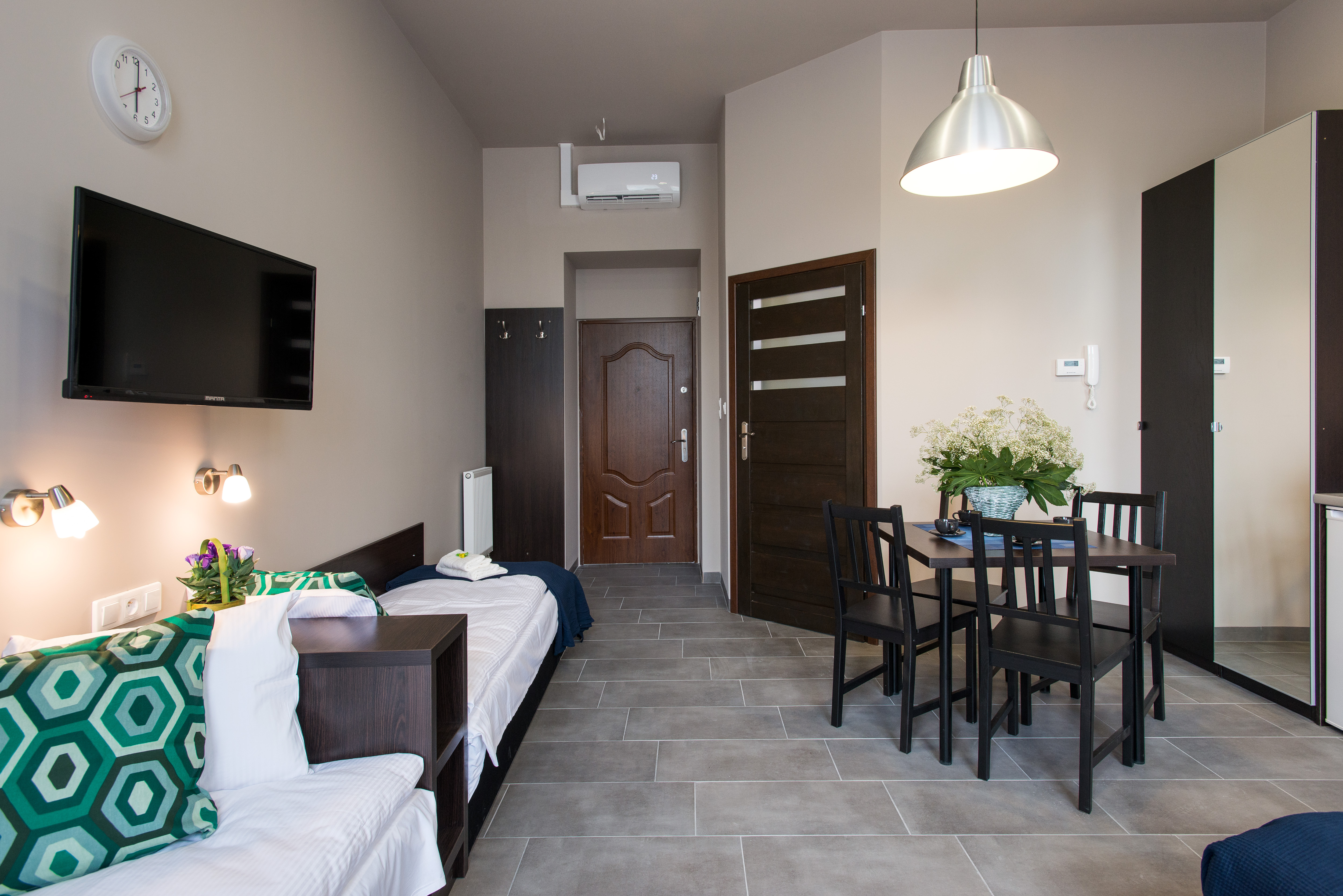 Apartment Capacity 4